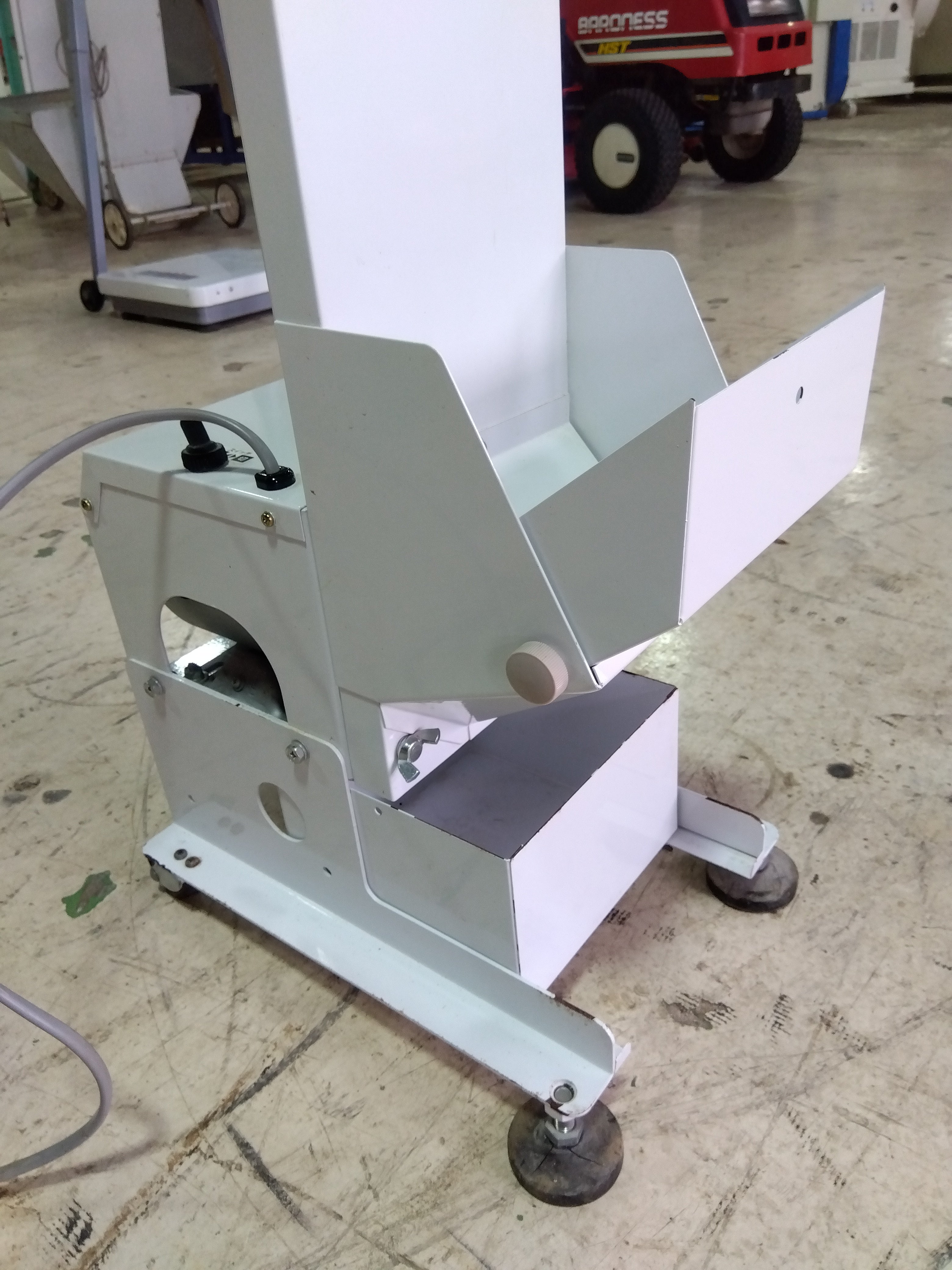 タイガーカワシマ 中古 薄型昇降機（屑米用）ST-15（S） 【山形店 8696