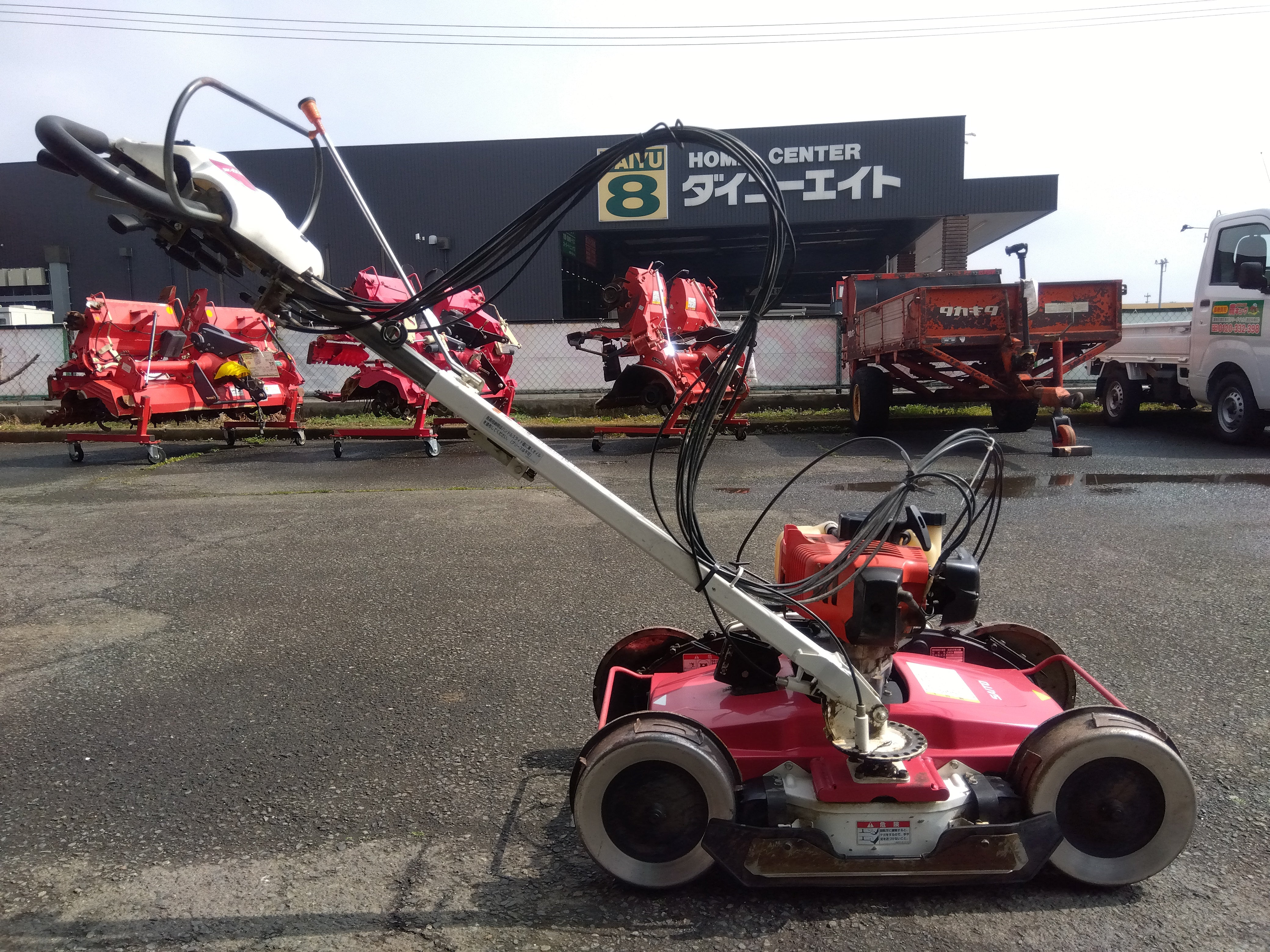 自走式草刈機 スパイダーモア SAITO SGC-S501 簡単動作確認済み 自走式草刈機 スパイダーモア SAITO SGC-S501 簡単動作確認済み 自走式