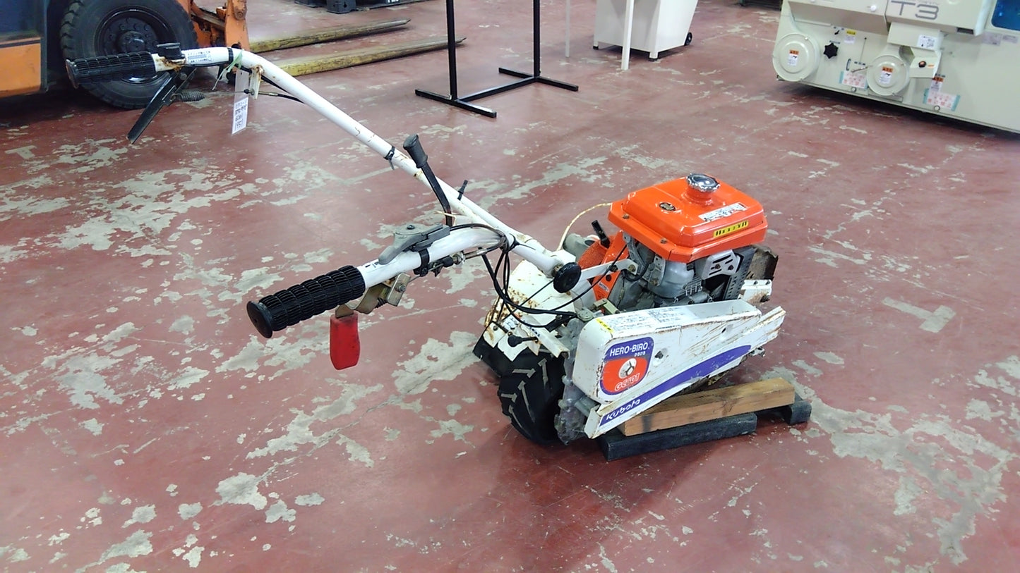 【ジャンク品】クボタ　中古　畔草刈り機　GC601　「宮城店1951」