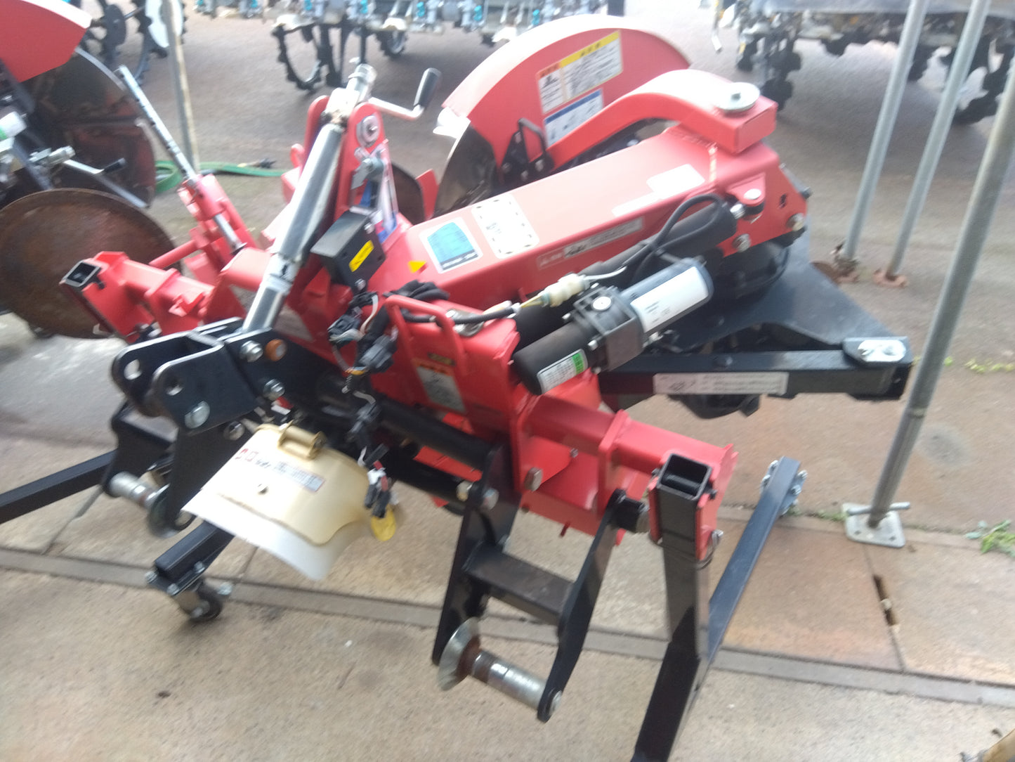 ニプロ　畦塗機　LZR302NJ【8829】