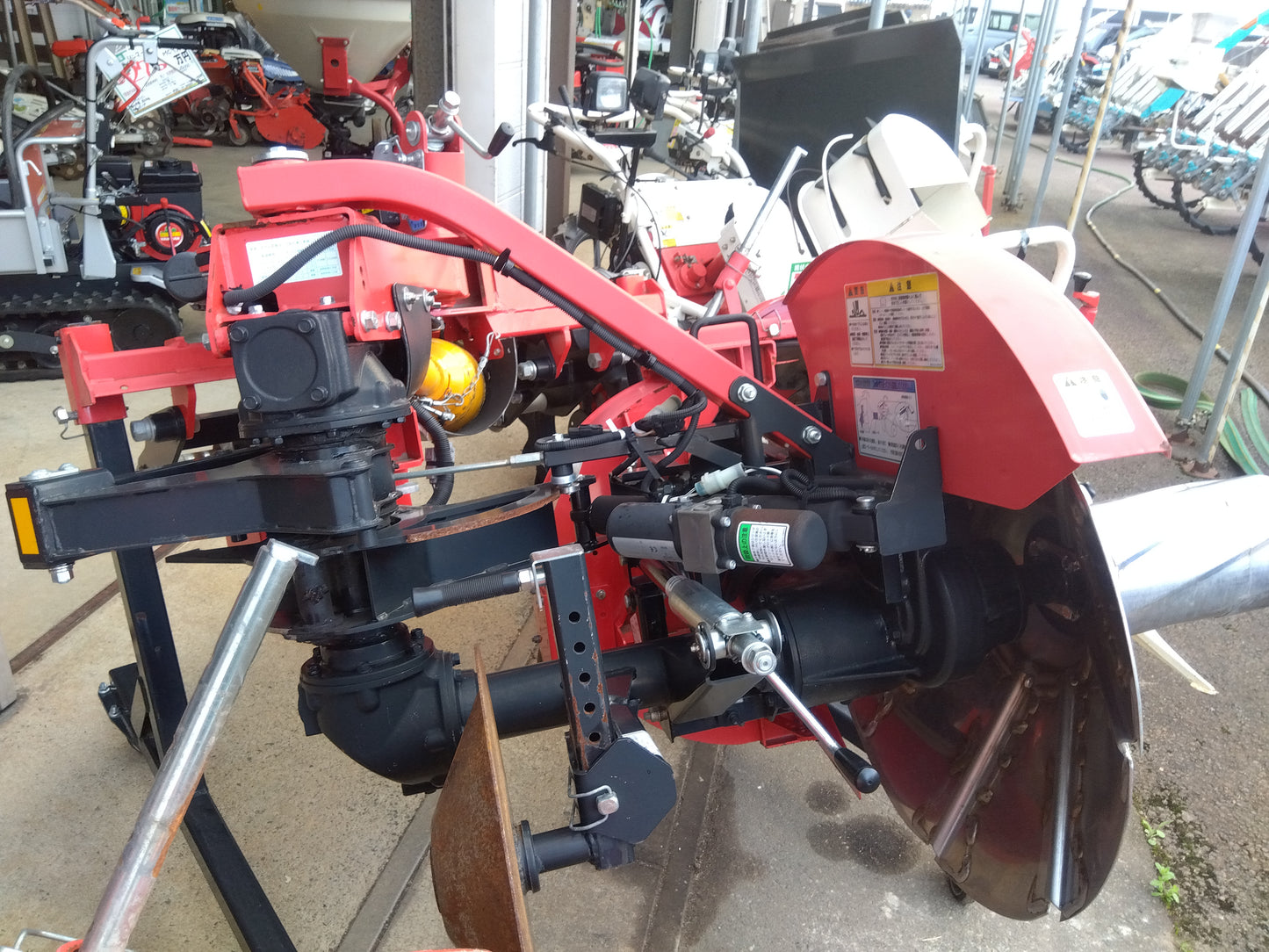 ニプロ　畦塗機　LZR302NJ【8828】