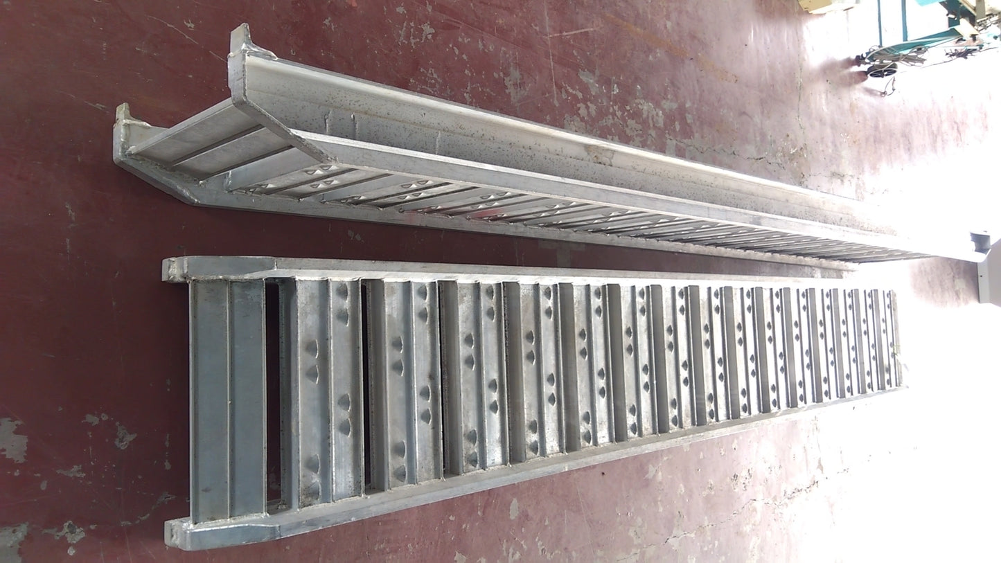 三菱　中古　アルミブリッジ　SBA　「宮城店1981」