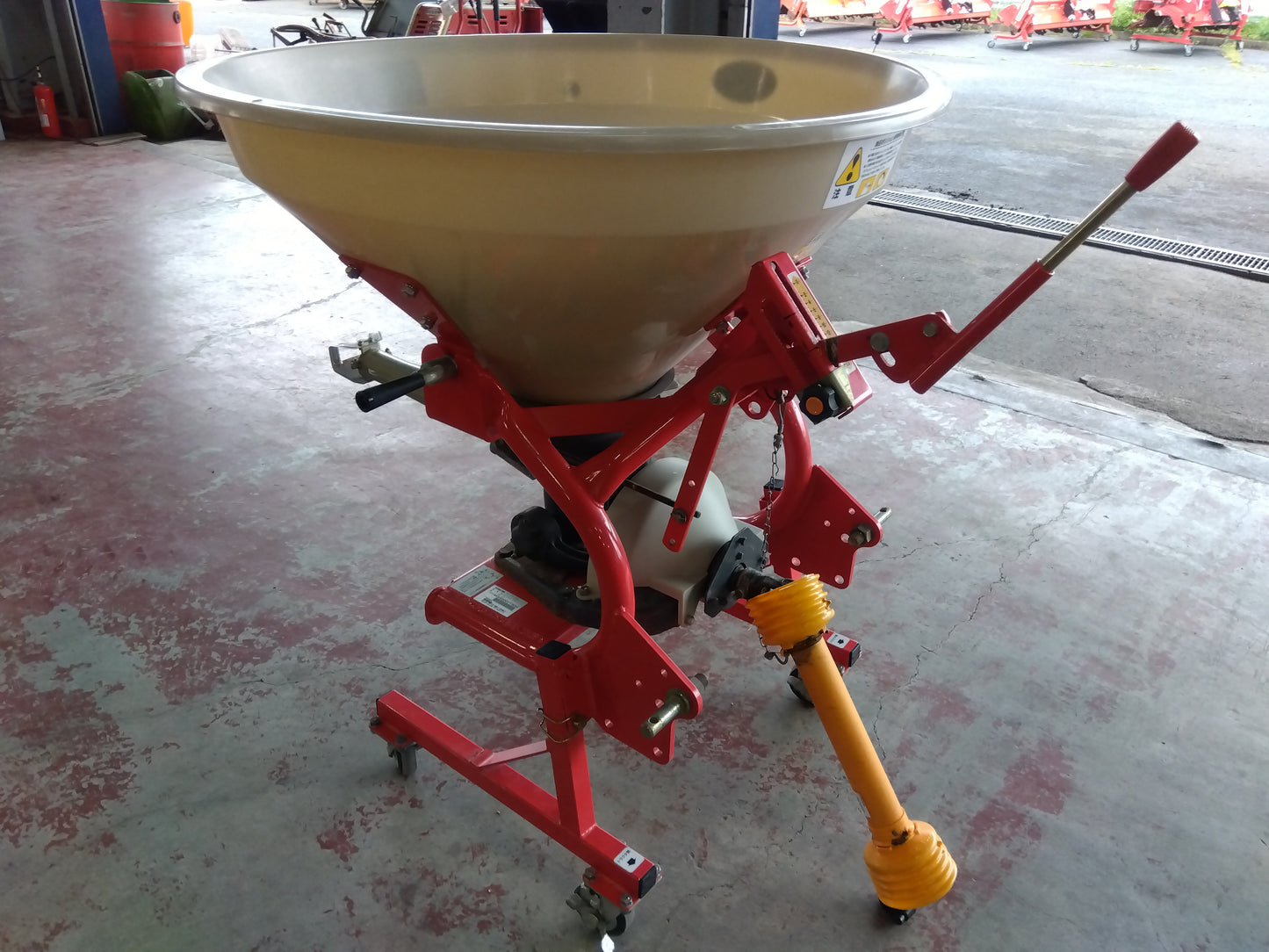 ササキ　中古　ブロードキャスター　CF200　「宮城店　2005」