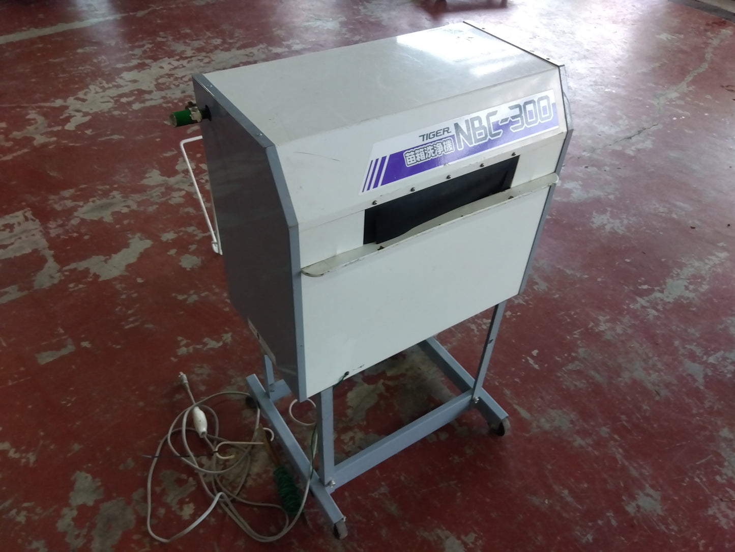 タイガー　中古　苗箱洗浄機　NBC-300　「宮城店　2055」