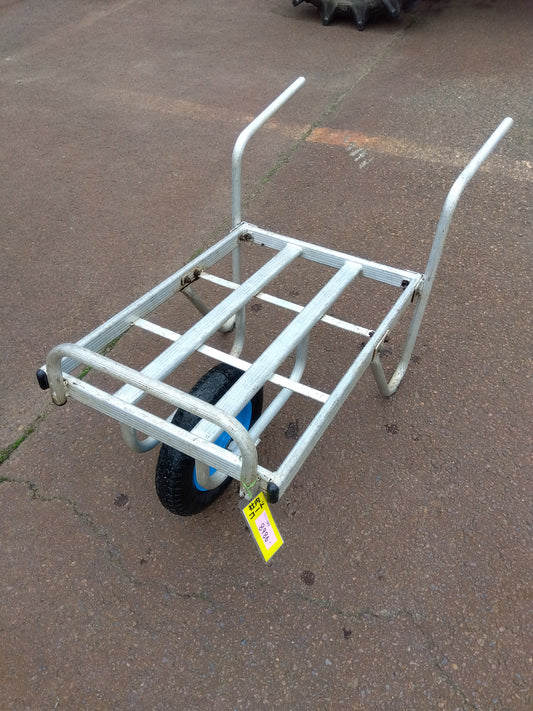 アルミ一輪車 【山形店 8986】