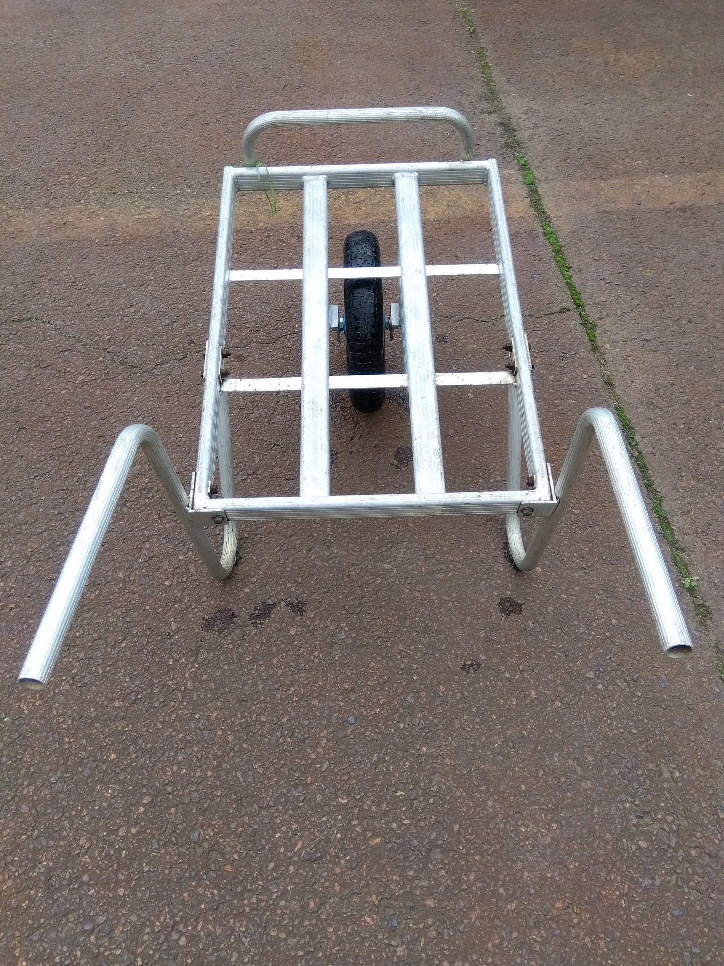 アルミ一輪車 【山形店 8986】