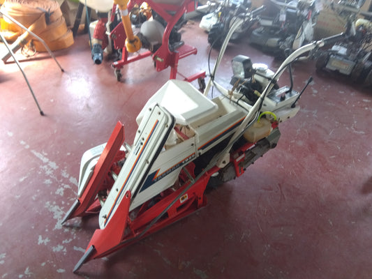 ヤンマー　中古　バインダー　YB250　【2018】