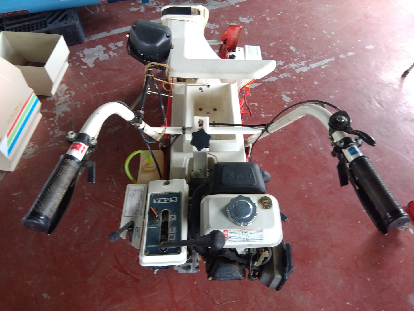 ヤンマー　中古　バインダー　YB250　【2018】