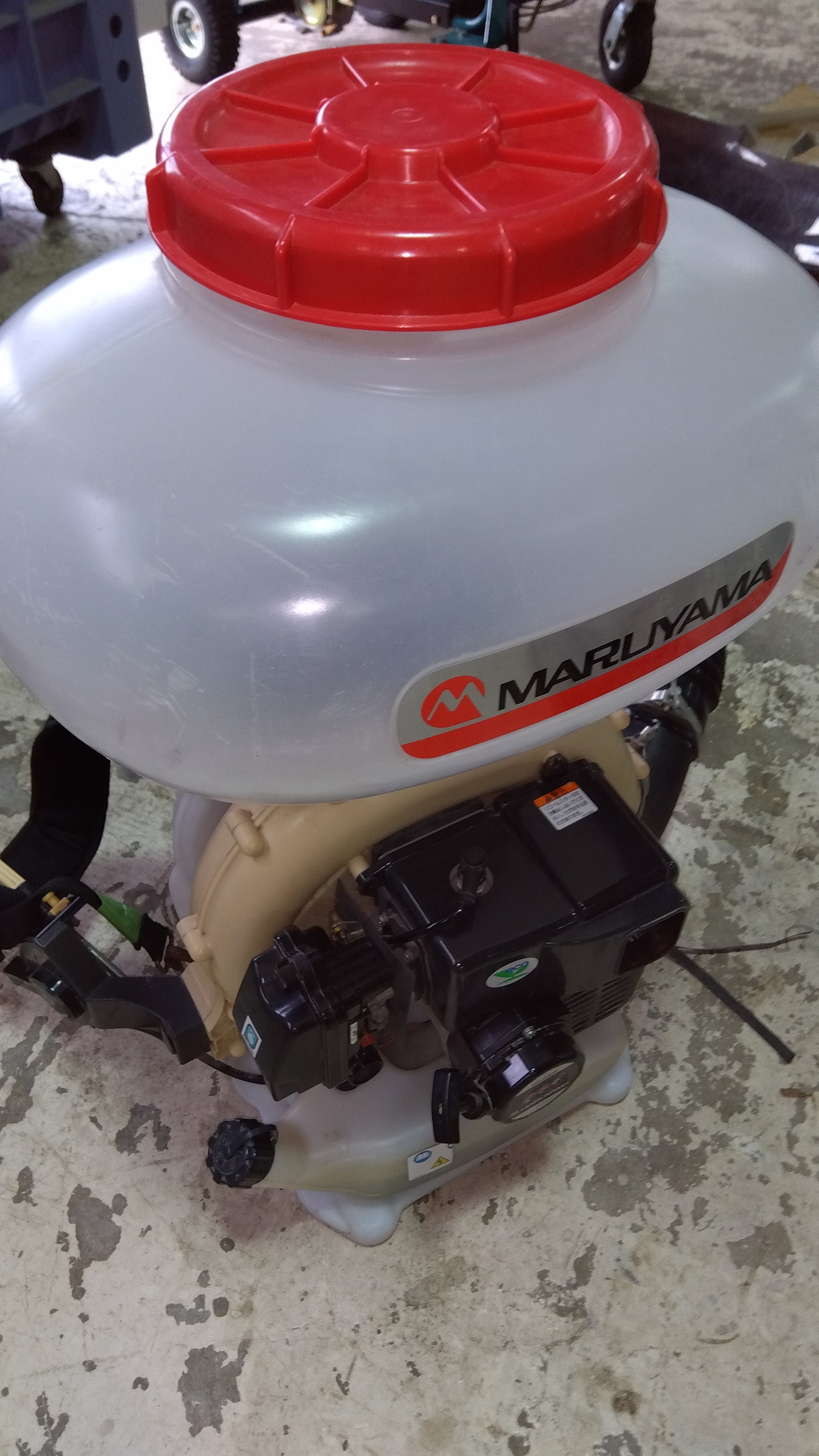丸山 背負式動力散布機 MDJ6000【山形店8994】 – 農キング