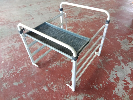 中古　アルミ苗コンテナ　一輪車用　【2101】