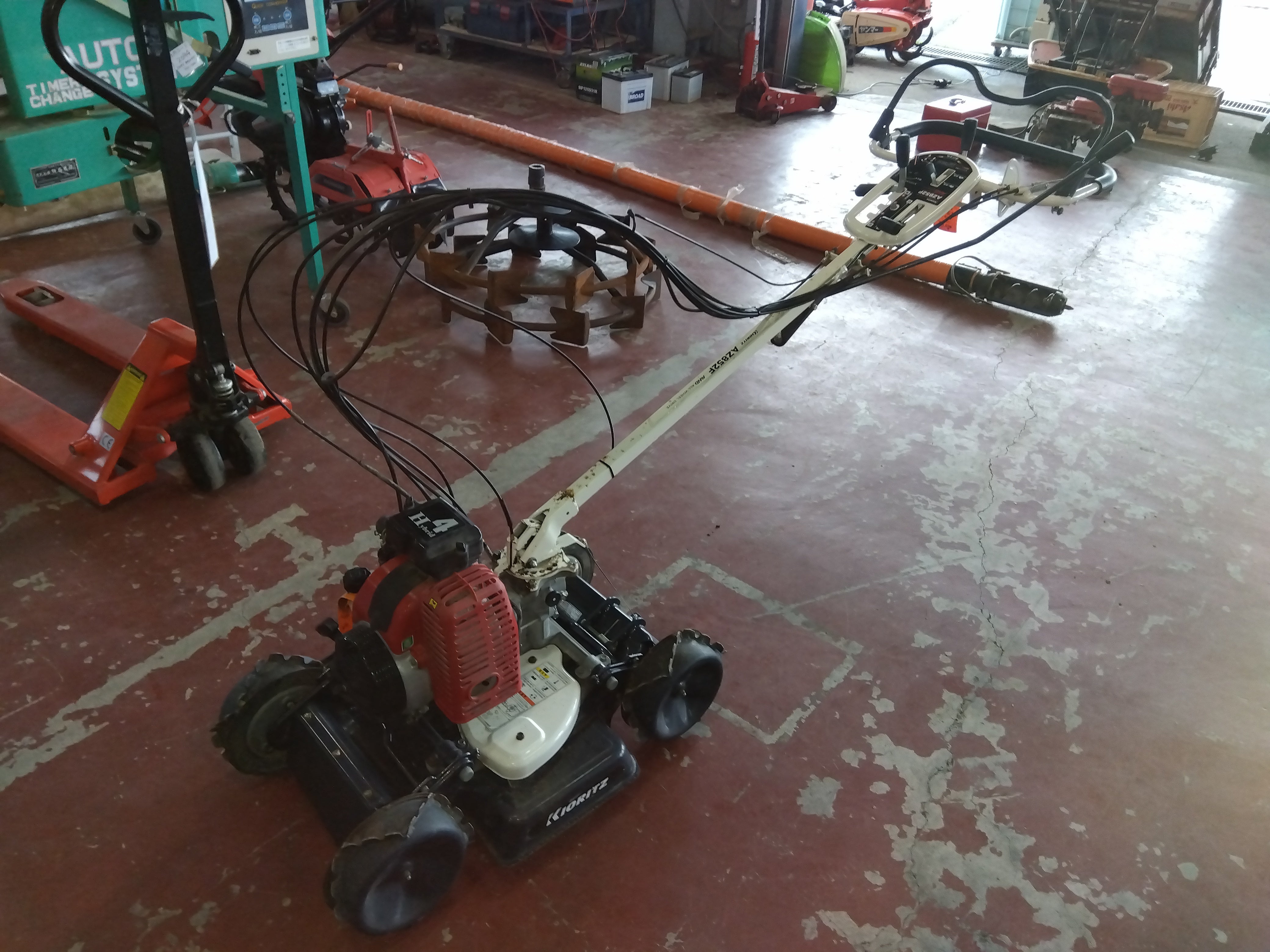 共立 中古 スパイダーモア AZ852F 【2084】 – 農キング