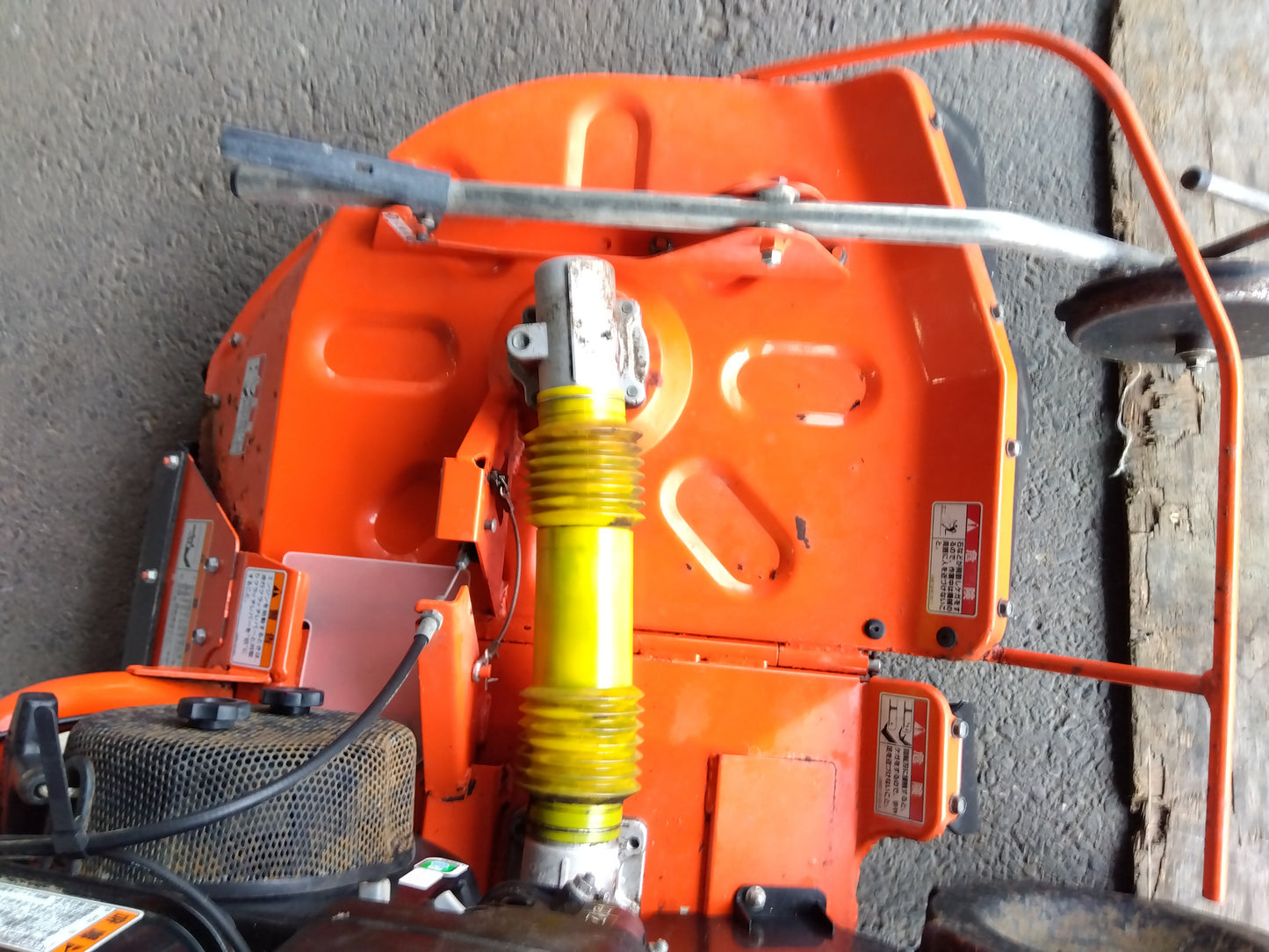 クボタ　中古　畦草刈機　GC705RD　【2076】