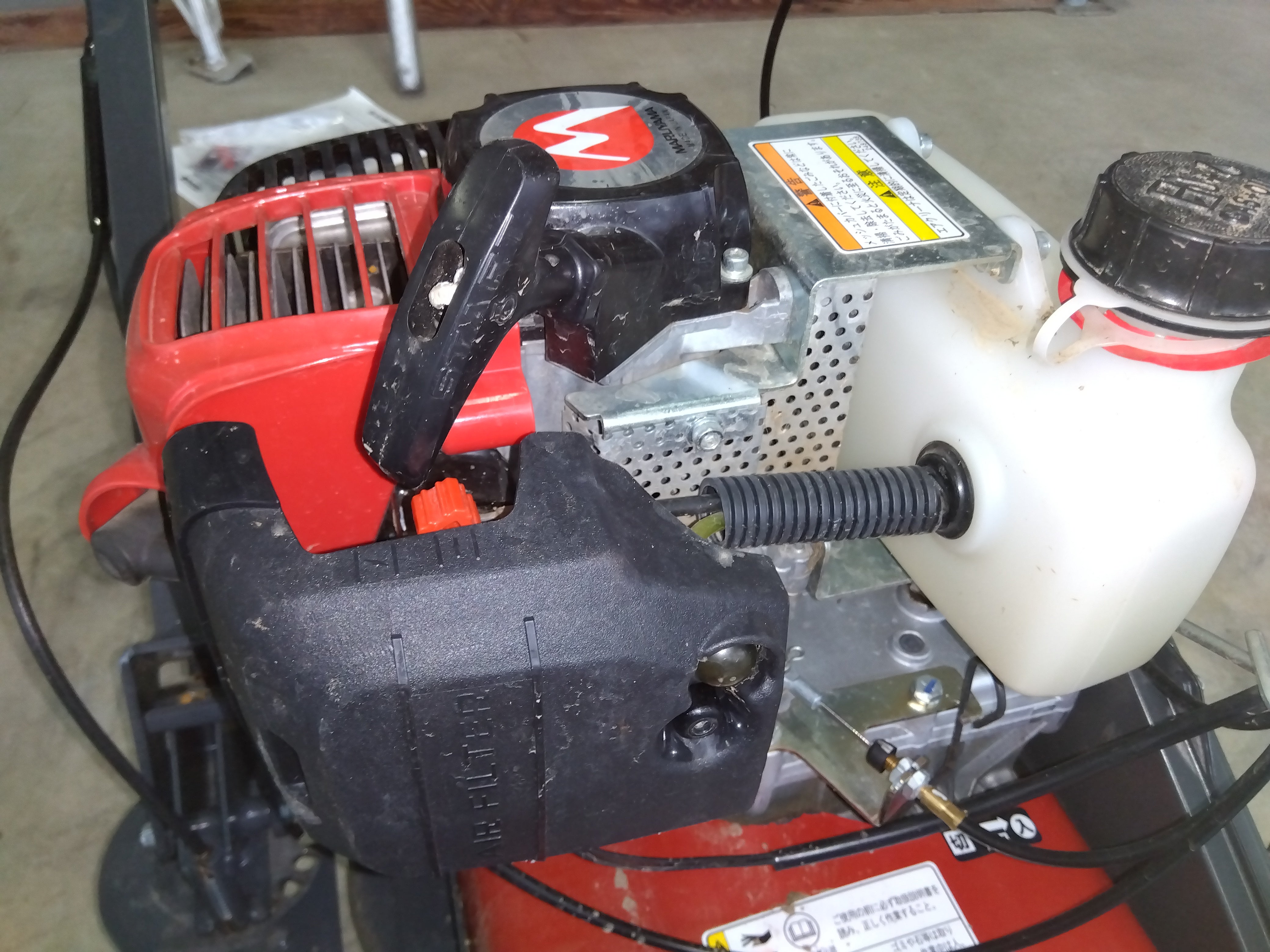 丸山 自走草刈機 スパイダーモア KJ-30【山形店9085】 – 農キング