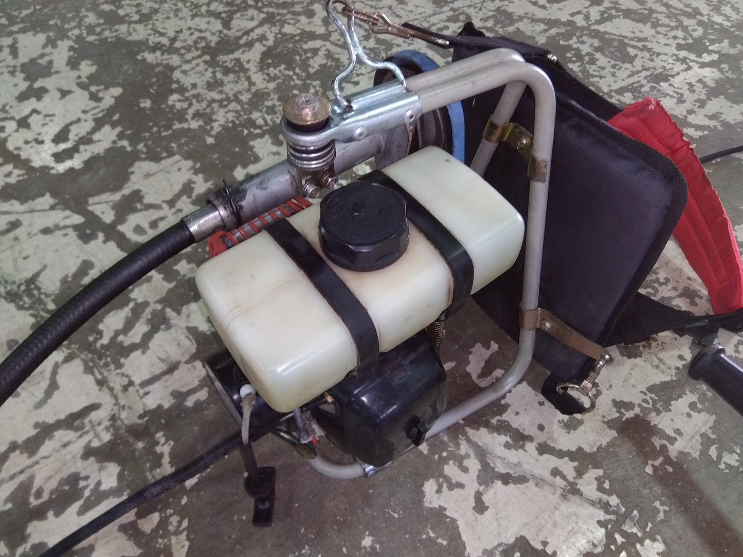 ビーバー 背負式刈払機 K4 + L467Z【山形店9086】