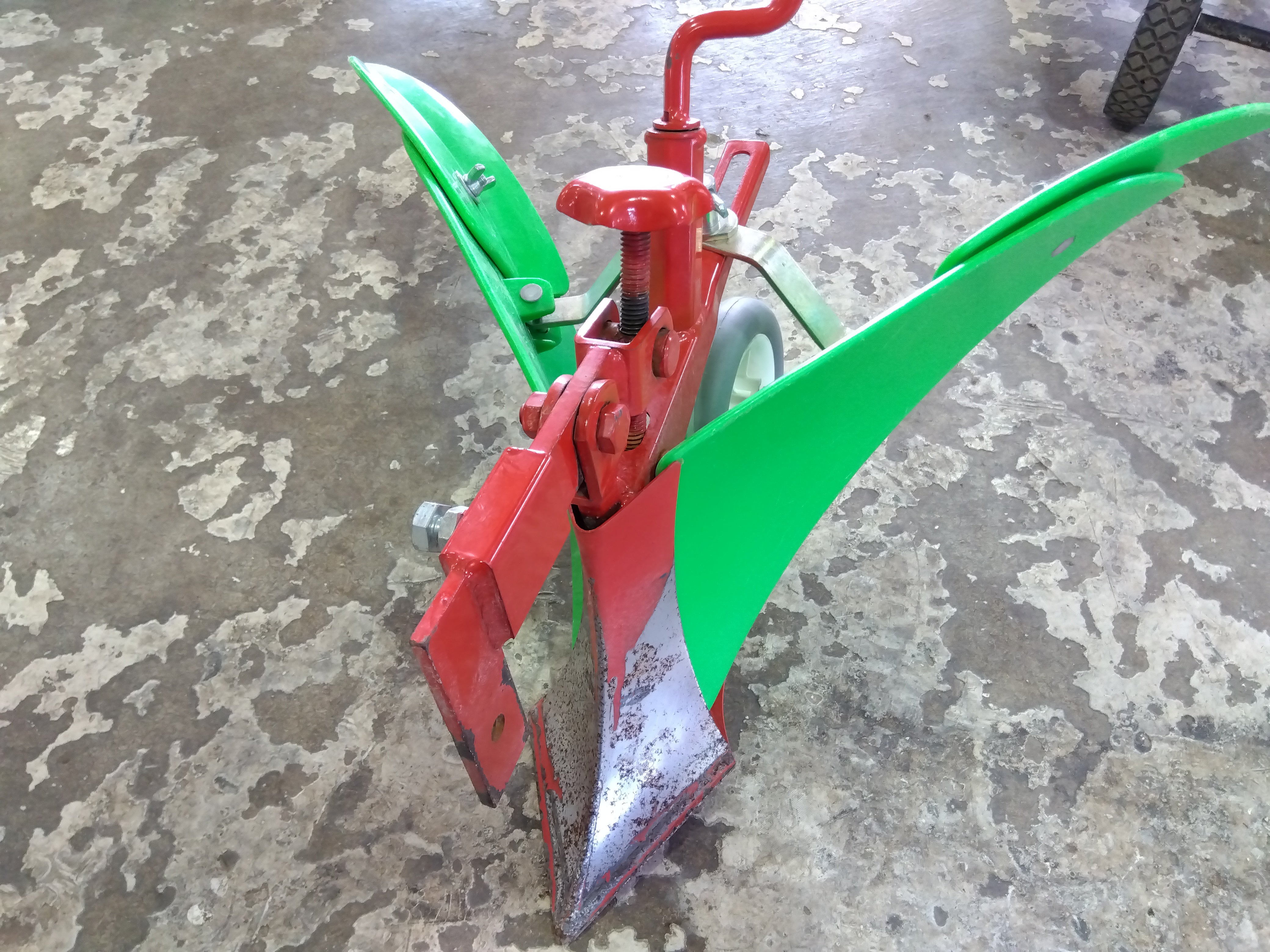【引取専用】ナカトミ 管理機 鉄足 M62 3.1馬力 ガソリン 耕耘幅62cm 補助輪 耕運機【簡易清掃】【農機具でっく】【福岡】【耕運機】 2026年最新】Yahoo!オークション -ナカトミ 耕運機の中古品・新品・未