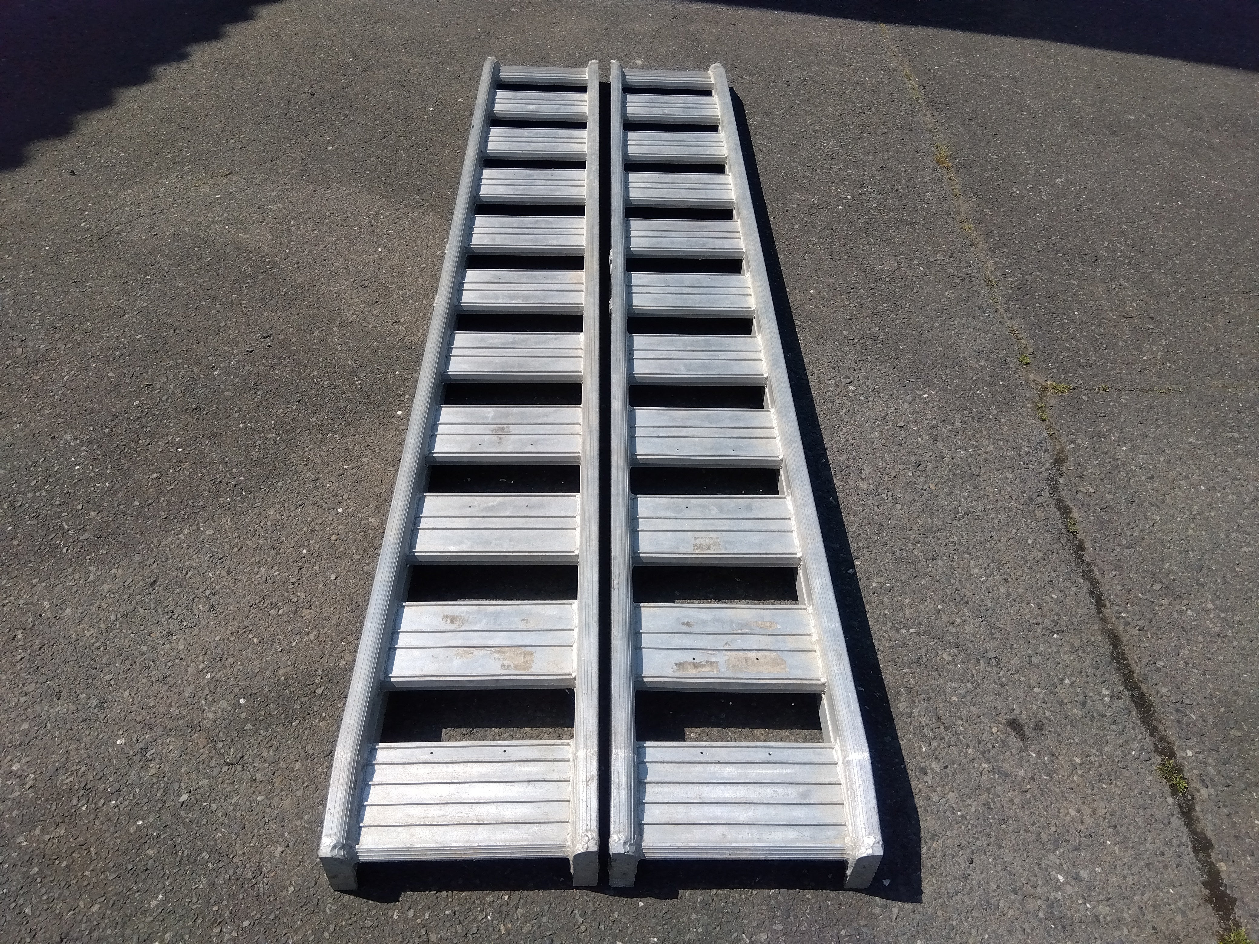 日昭 アルミブリッジ 12-C9-30W 「宮城店 2137」 – 農キング