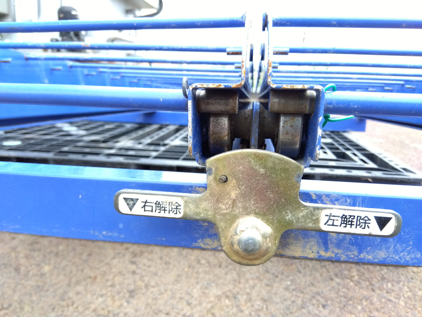 斎藤農機 スライド苗コンテナ SSC‑60【山形店9098】