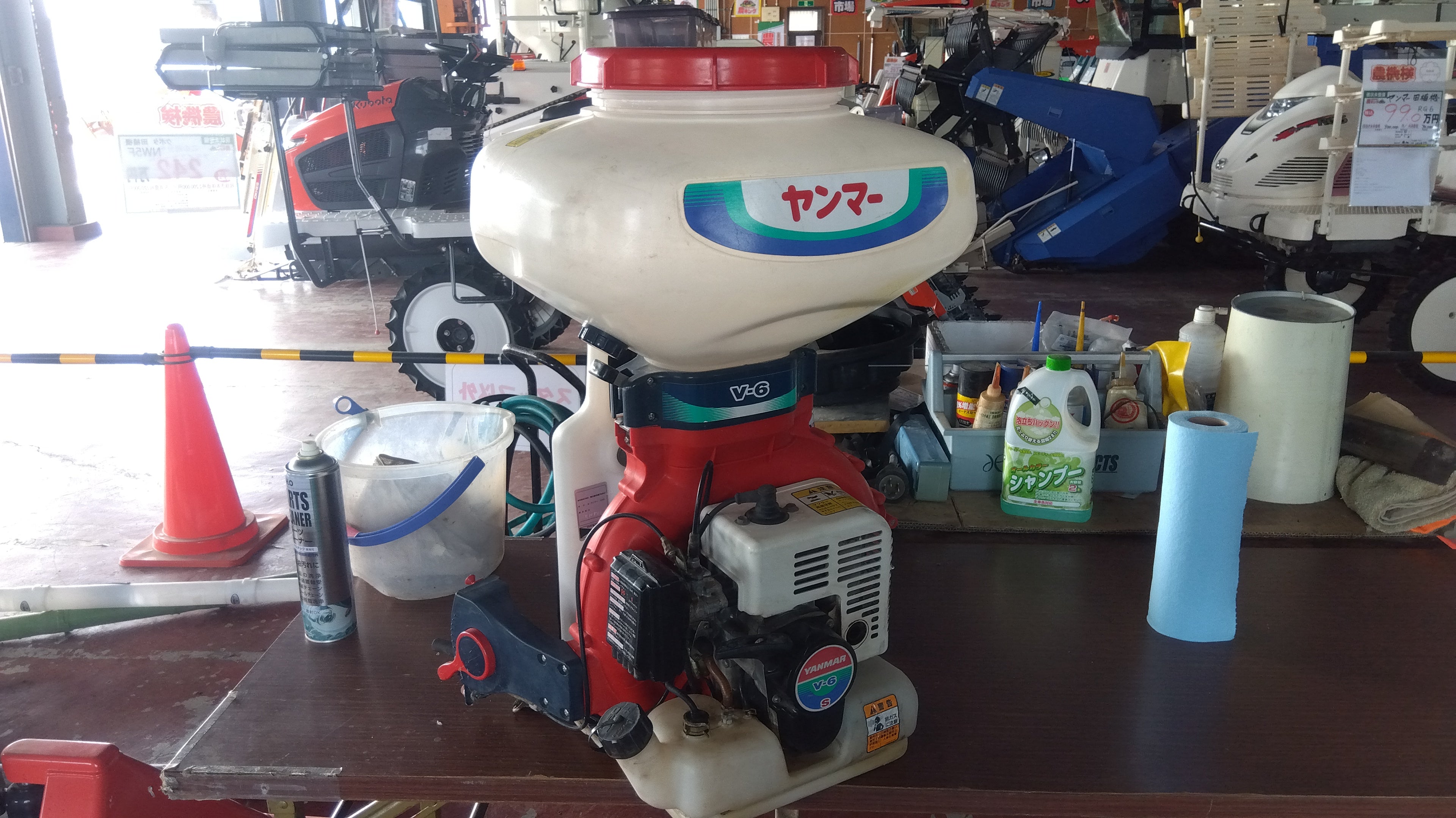 ヤンマー 中古 動力散布機 V-6S 「宮城店2170」 – 農キング