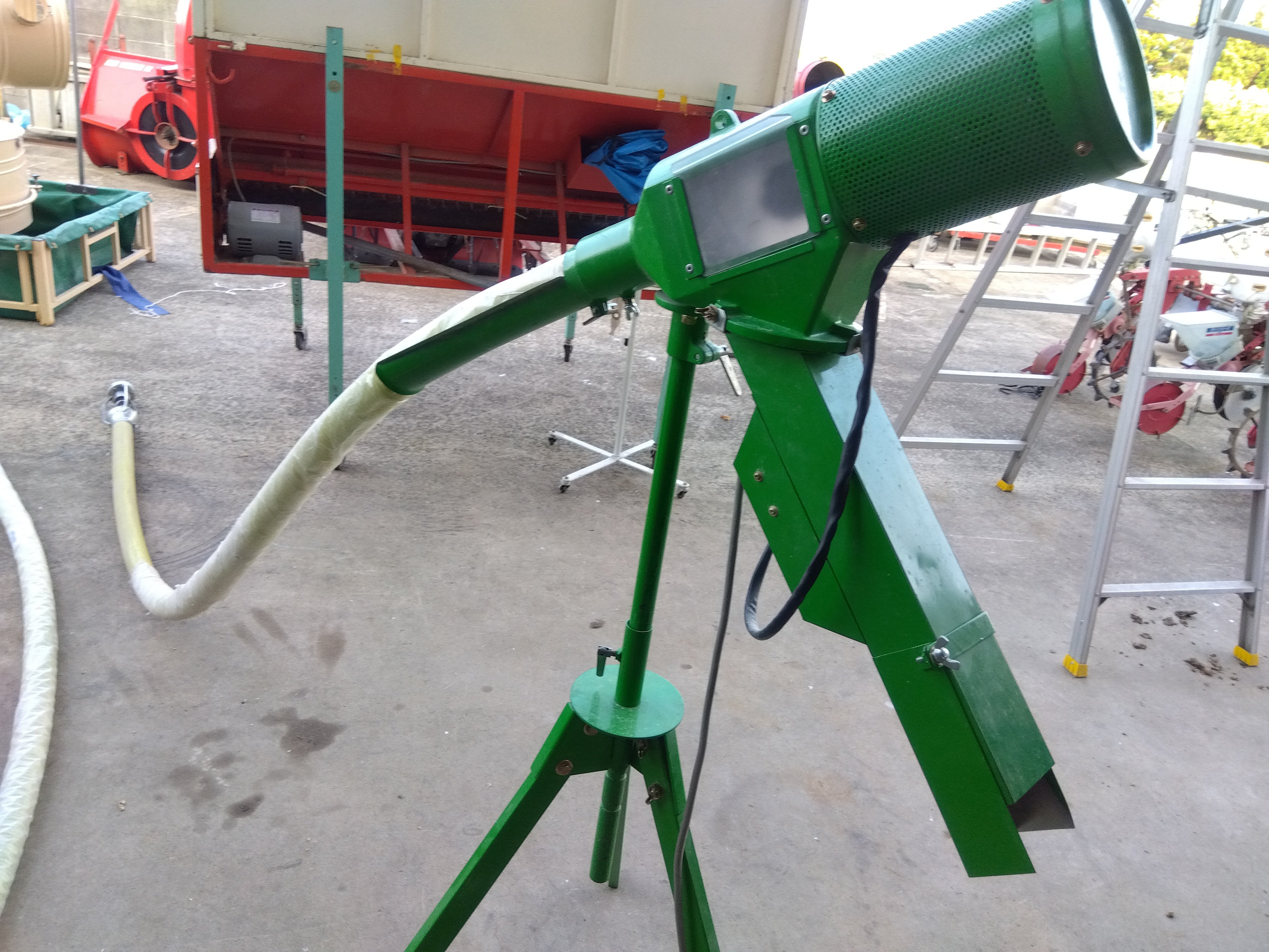 イリノ 穀物搬送機（ばねらくこん） DCM6-2BW【】 – 農キング