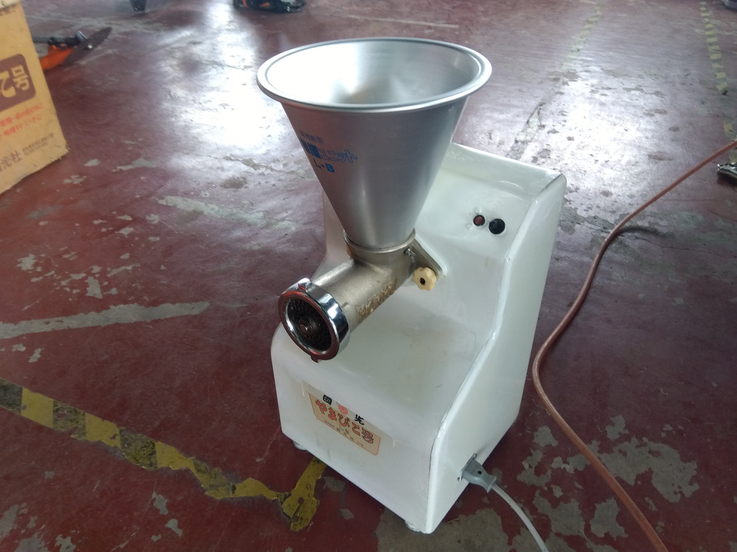 クニミツ　中古　味噌摺機　L-B　【2200】