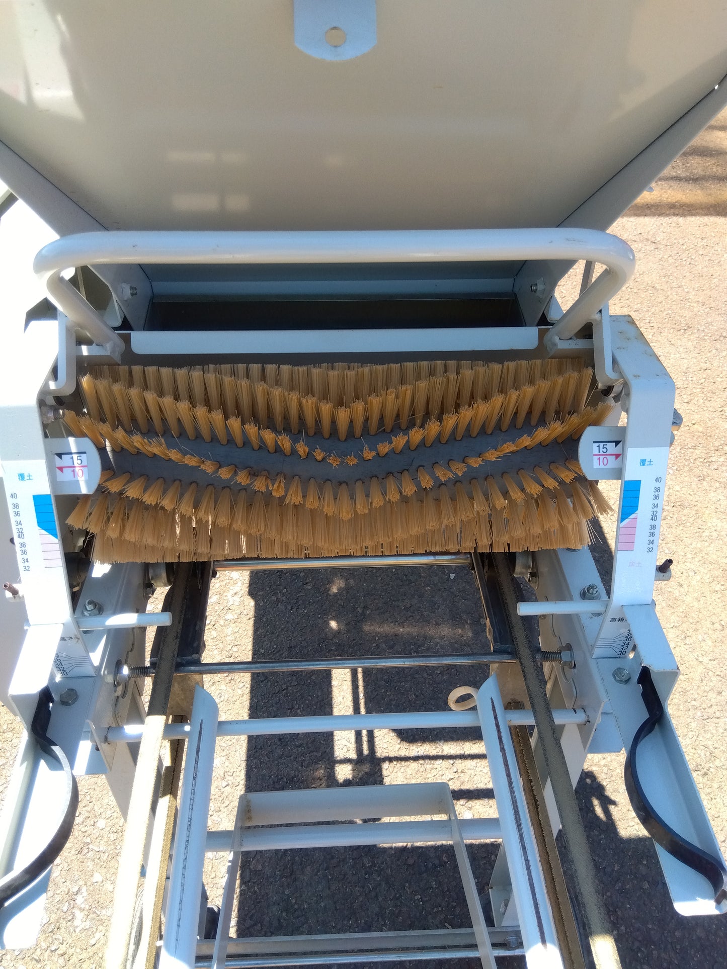 コンマ製作所 中古 整列播種機 SP-G25FH 【山形店 9188】