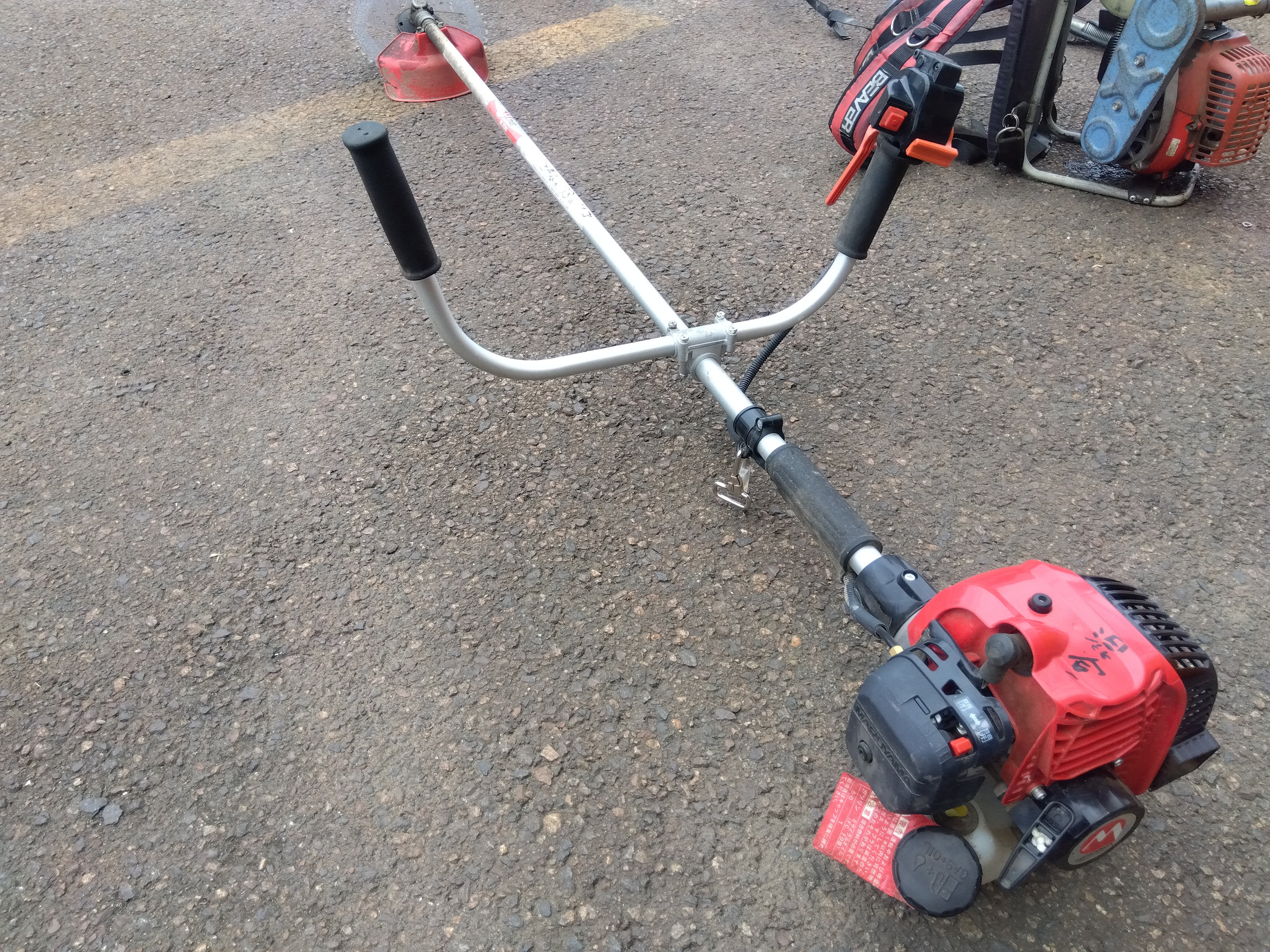 MARUYAMA 丸山 BIG M KC2600 刈払機 草刈機 草刈り機 刈り払い機 芝刈