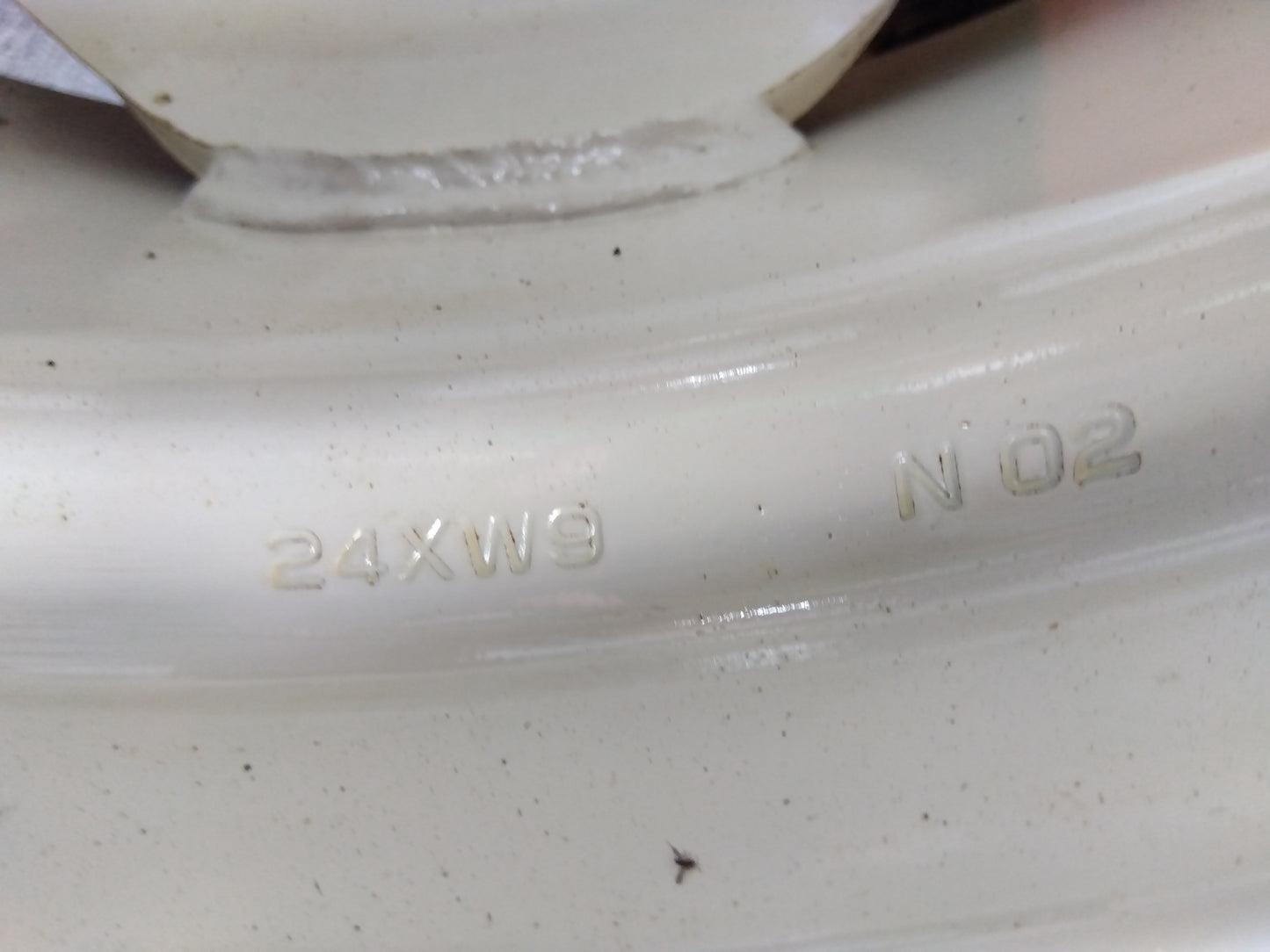 メーカー不明　中古　カゴ車輪　11.2-24　「宮城店　2210」