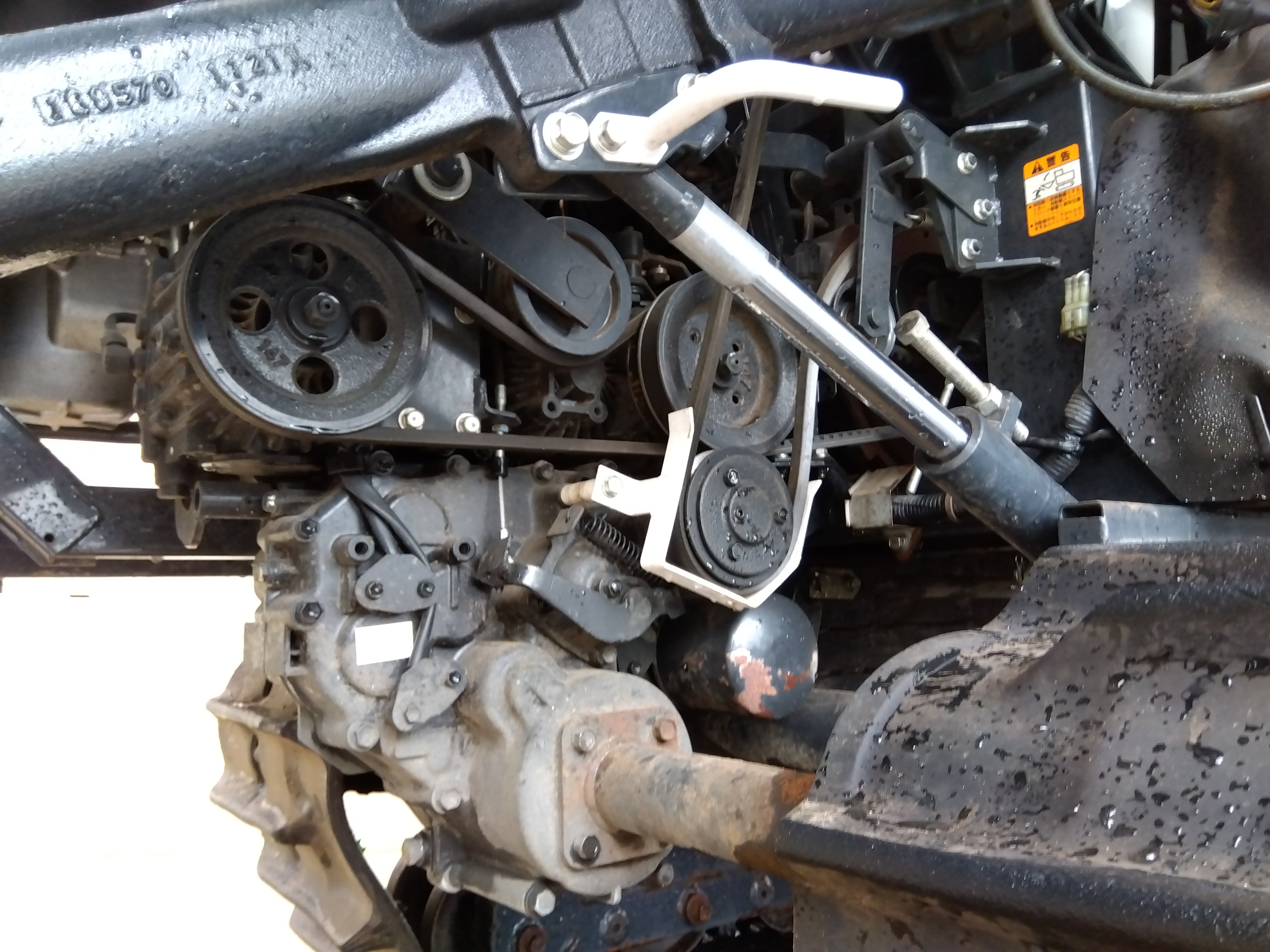 【福岡県みやま市】YANMAR　ヤンマーラジェーター重機コンバインディーゼル　２ 福岡県みやま市】YANMAR ヤンマーラジェーター重機コンバイン