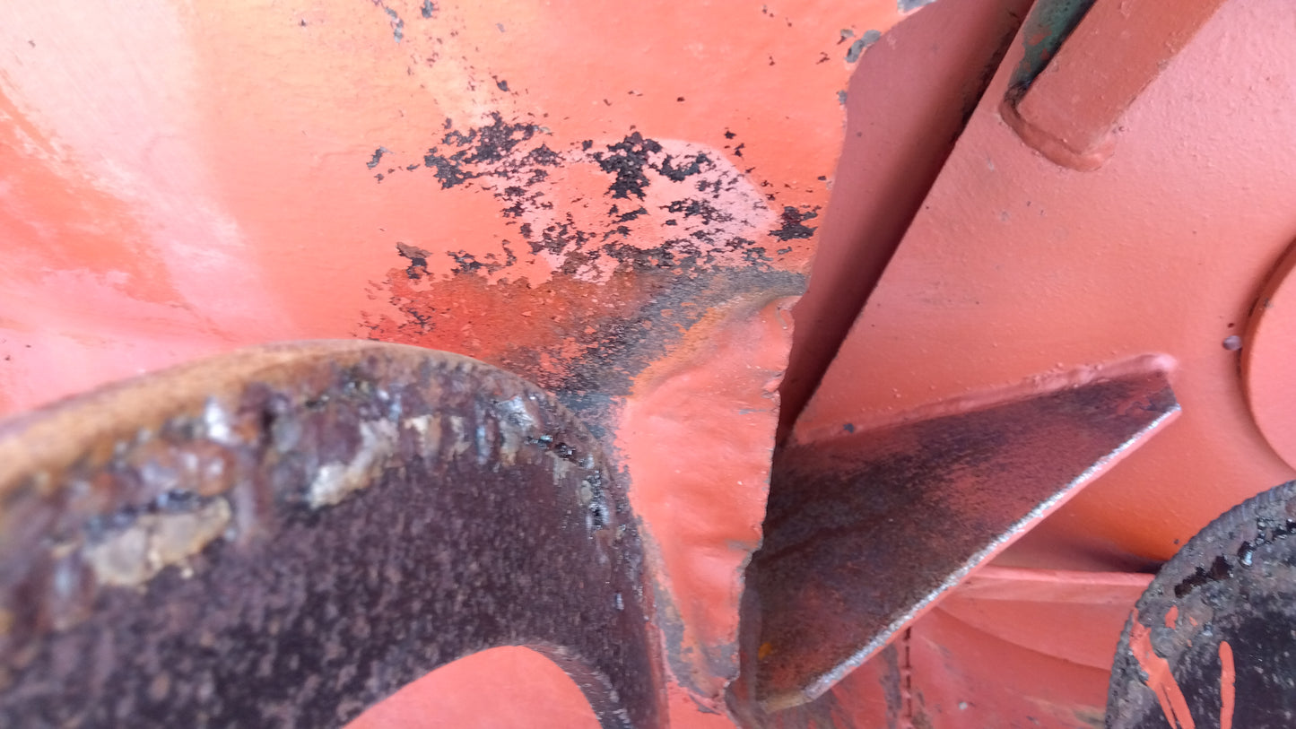 【ジャンク・部品取り用】メーカー型式不明　中古　スノーラッセル　「宮城店2238」