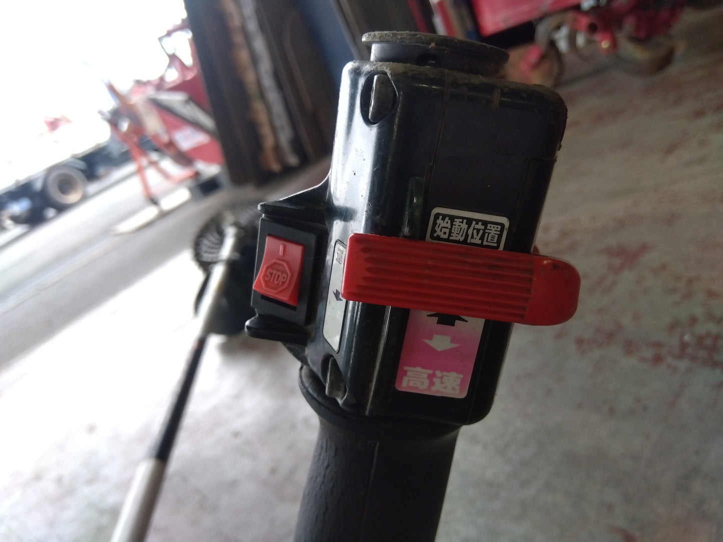 ゼノア　中古　刈払機　TRZ235W①　「宮城店　2272」