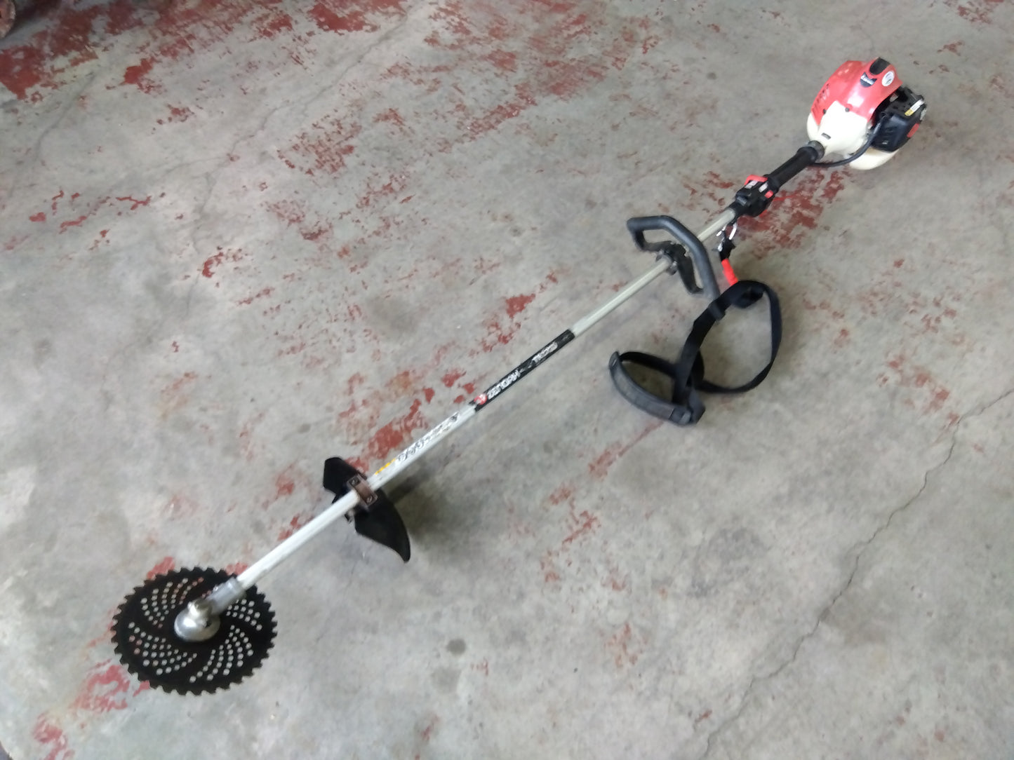 ゼノア　中古　刈払機　TRZ235L　「宮城店　2273」