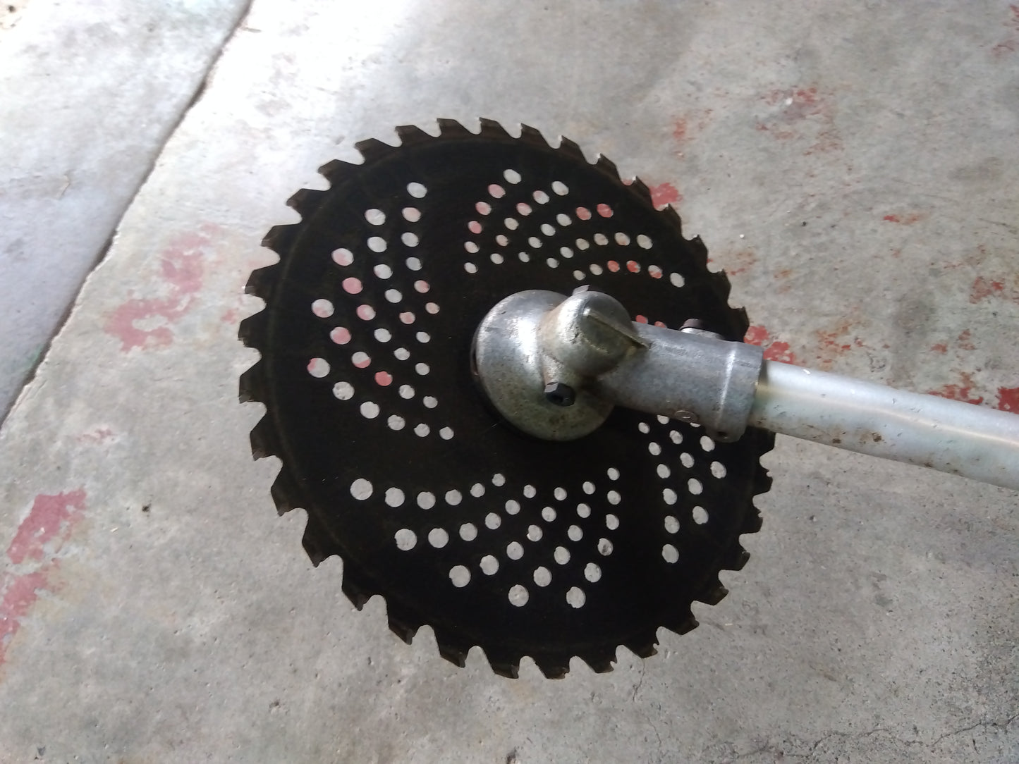 ゼノア　中古　刈払機　TRZ235L　「宮城店　2273」