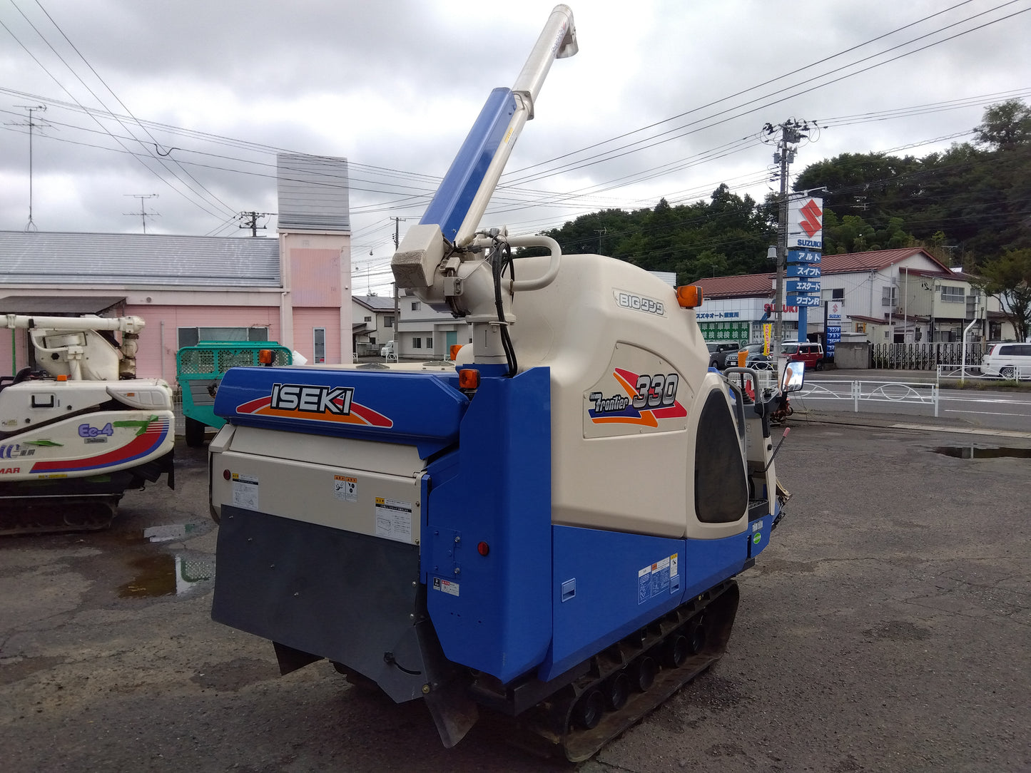 イセキ　中古　コンバイン　HFC330G-ZKRHWC