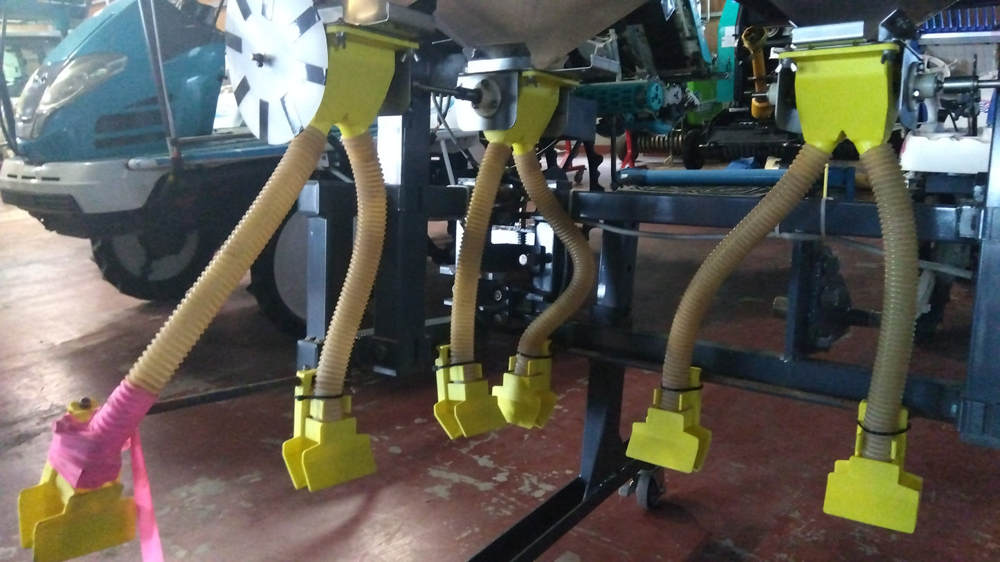 タイショー 中古 ワイド肥料散布機 HDS-330 【宮城 2282】