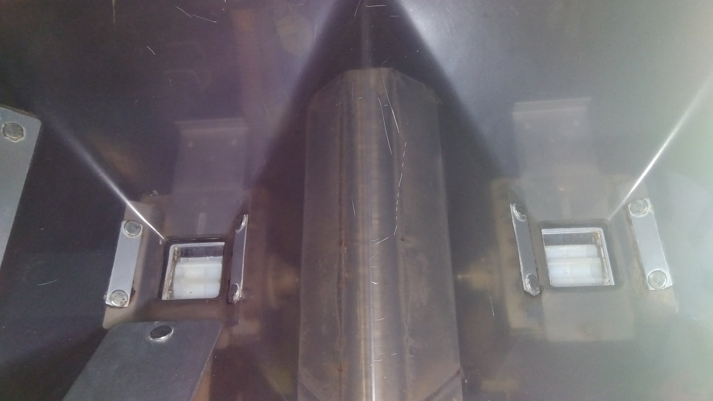 タイショー 中古 ワイド肥料散布機 HDS-330 【宮城 2282】