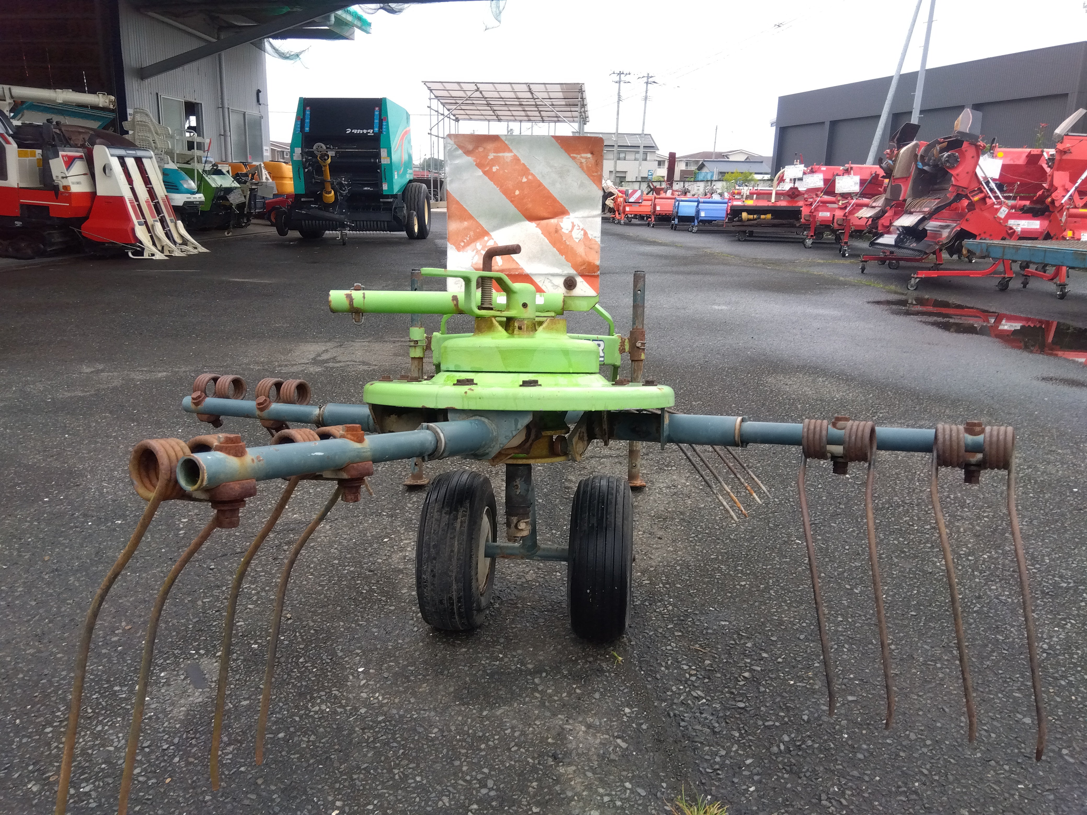 スター 中古 ジャイロレーキ 型式不明 「宮城店 2328P」 – 農キング