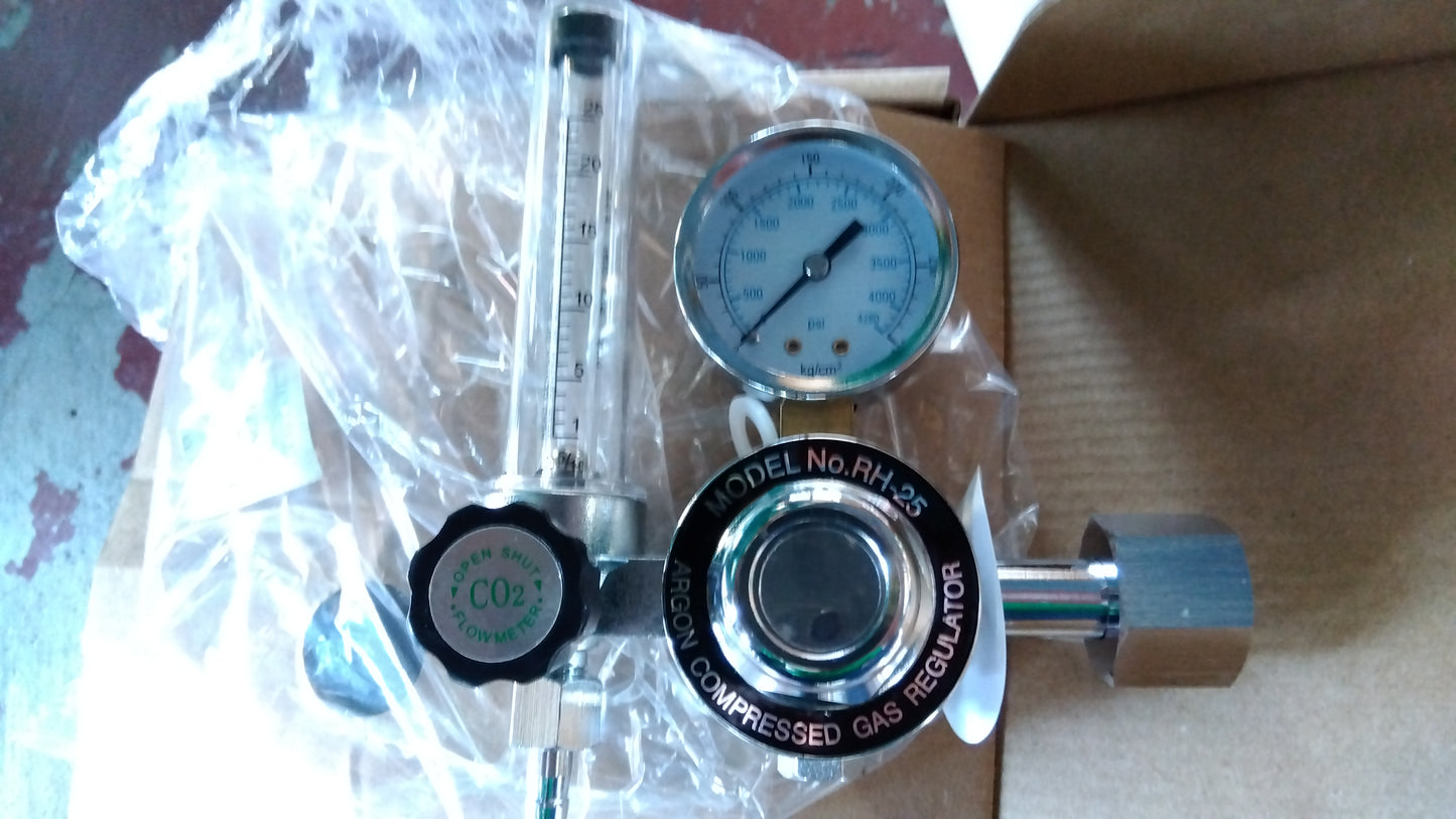 メーカー不明　中古(未使用品）　アークプラズマ溶接機　SPC1000PRO 　「宮城店2300」