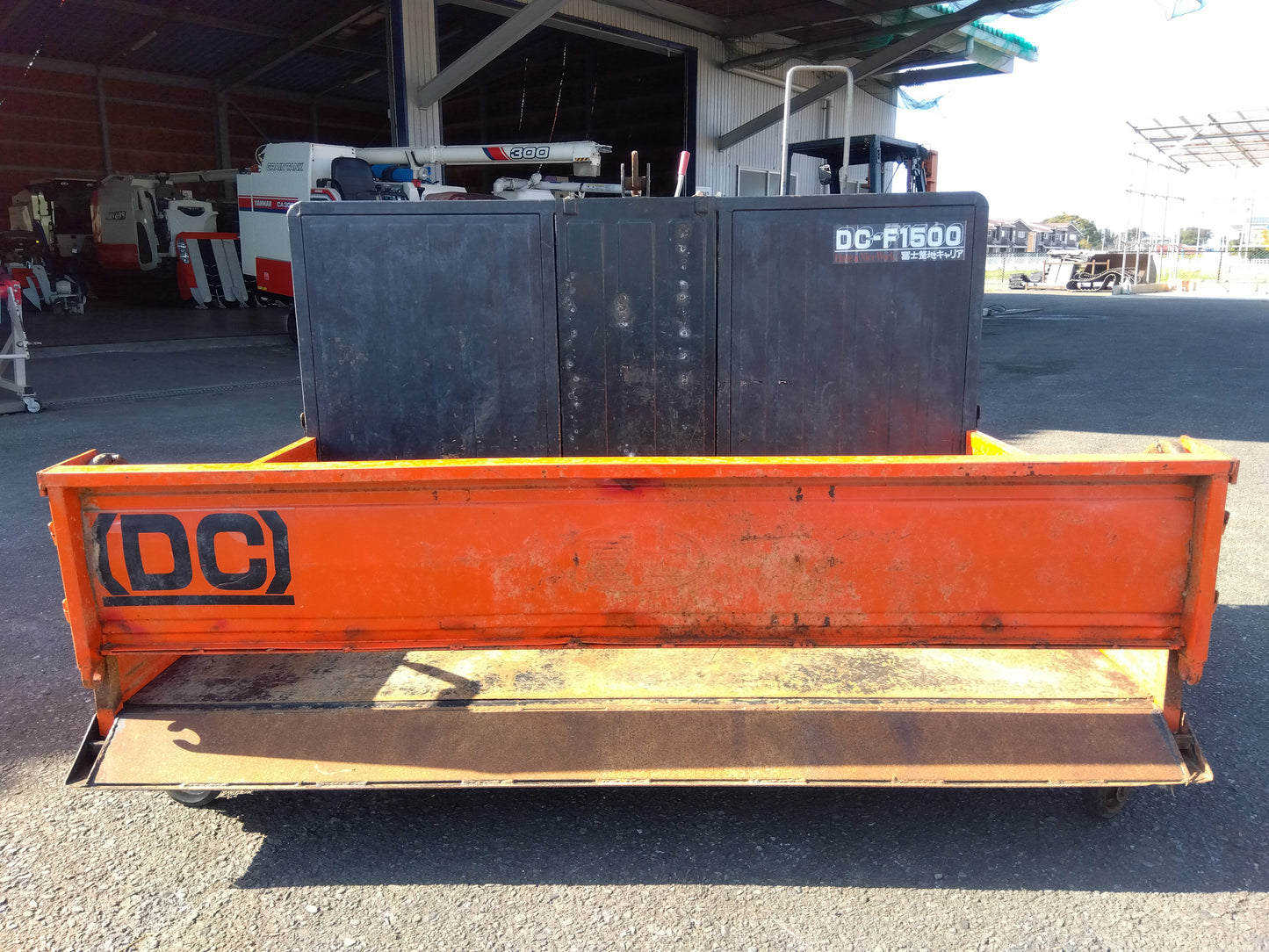 冨士　中古　整地キャリア　DC-F1500　「宮城店　2384」