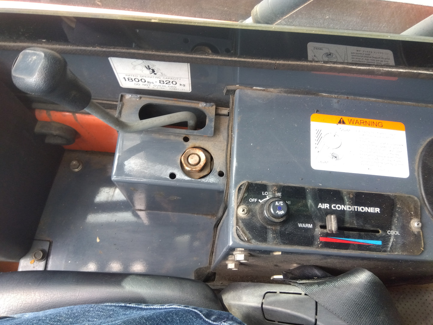 トヨタ　中古　スキッドステアローダー　ジョブサン　305SDK10　「宮城店　2348P」