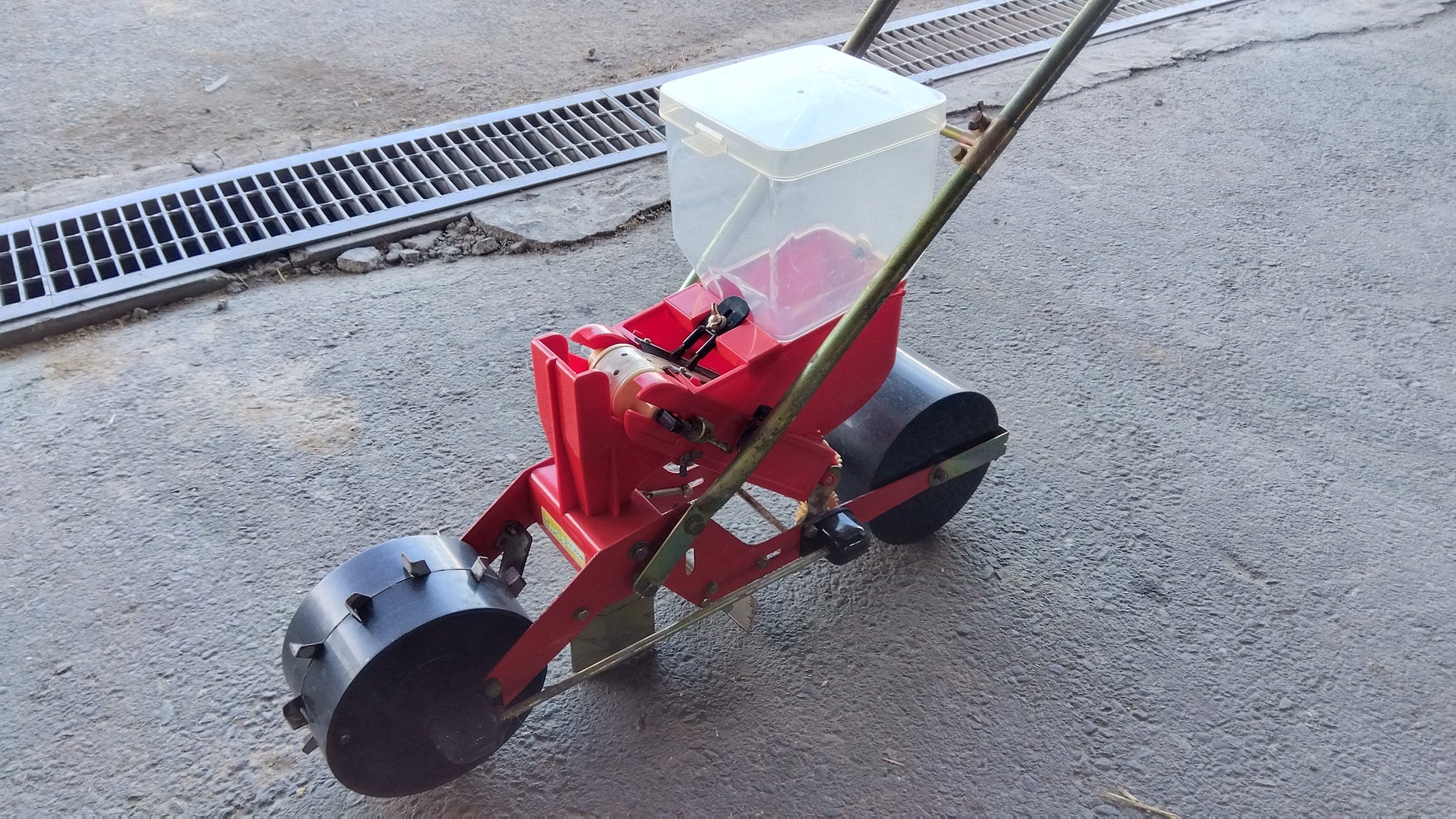 向井工業 中古 播種機 ごんべえHS－300【宮城店 2356】 – 農キング