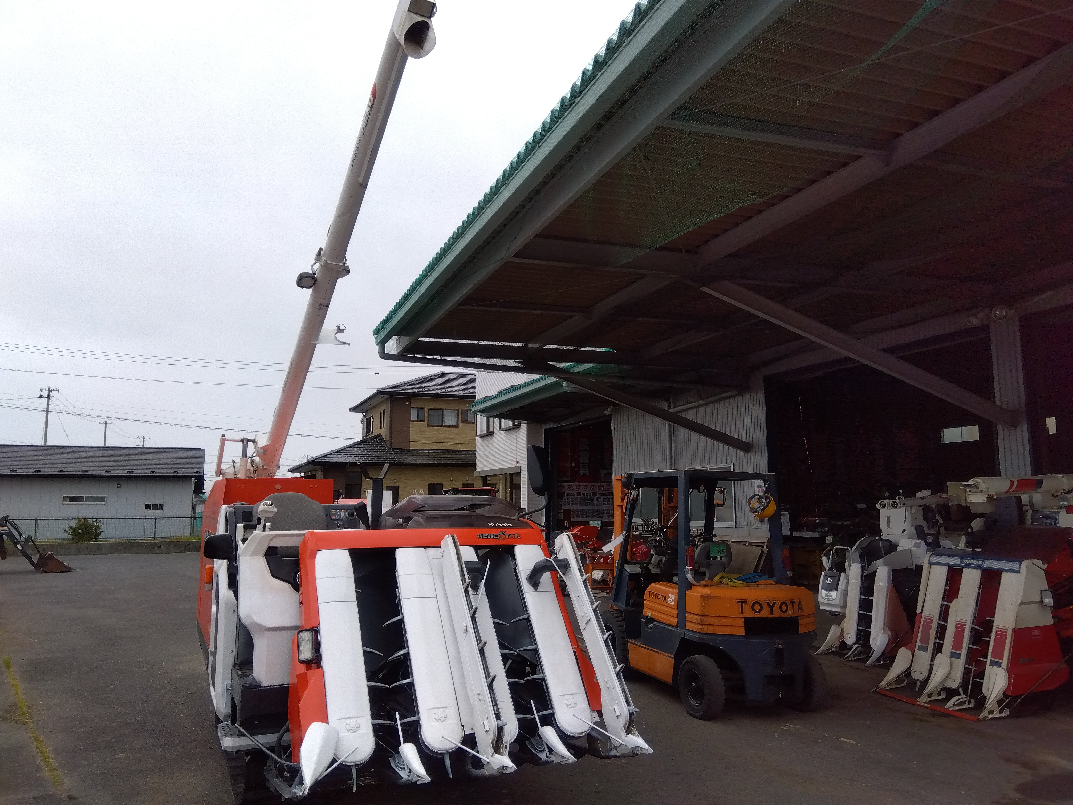 クボタ コンバイン AR43 AERO STAR 681h 4条刈 農業 農家 田 宮城 中古 クボタ 中古 コンバイン AR43 SD4MW2 「宮城店2397P」 – 農キング