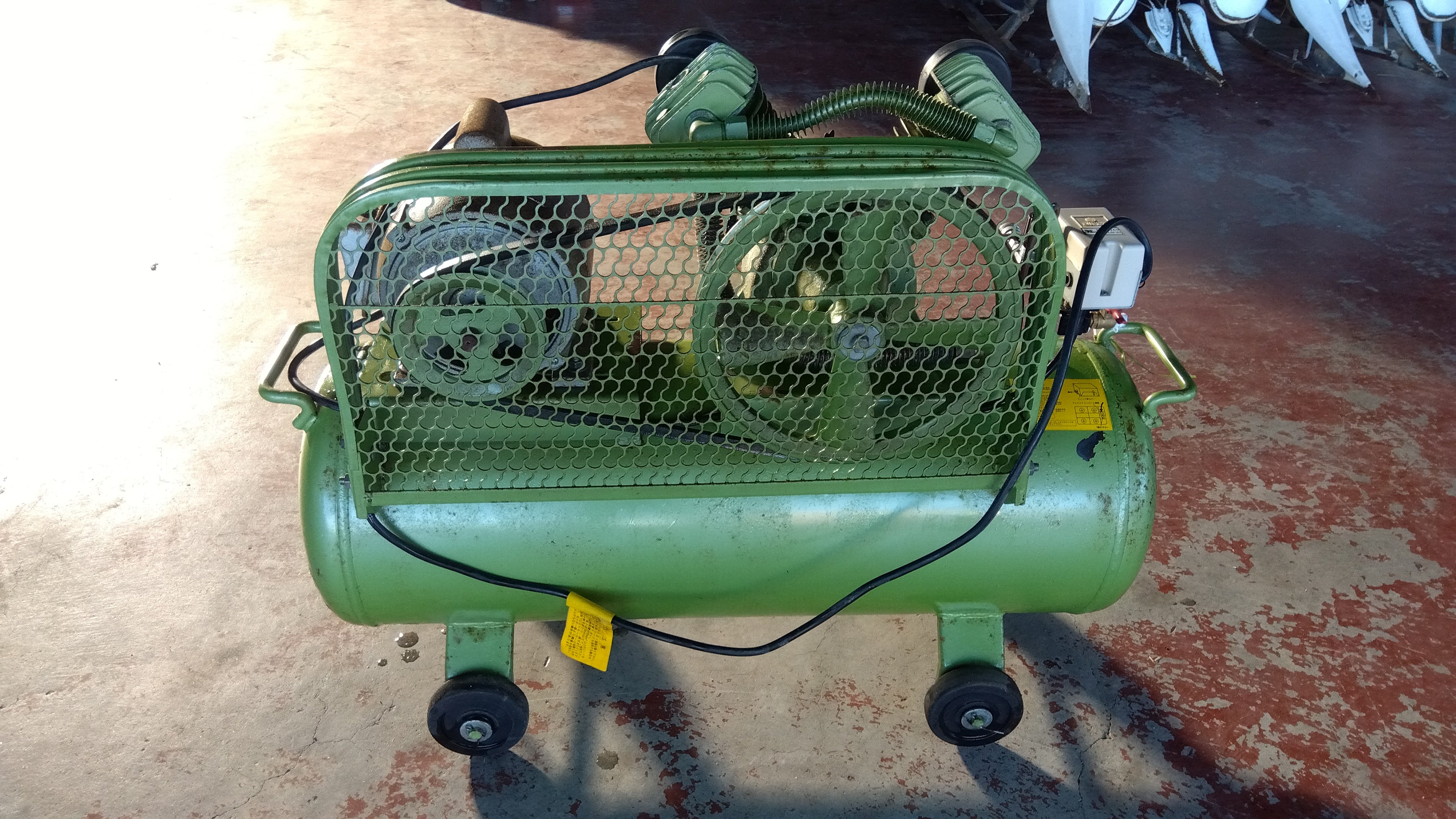 香合　大亀　瑞山作　【中古美品】 栗山園オンライン通販部 / 【出物】 祥瑞写蜜柑香合 和田桐山 尋牛斎書付