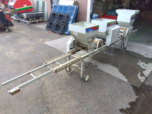 コンマ　中古　播種機　AP-G2TA