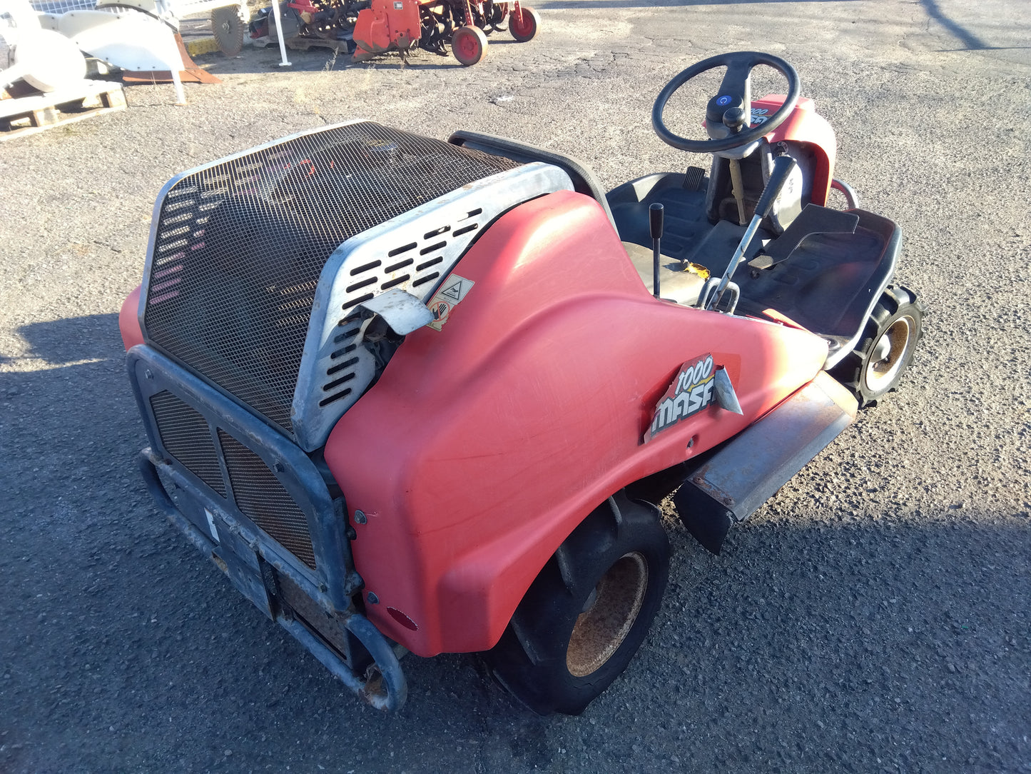 筑水キャニコム　中古　乗用モア　CM220