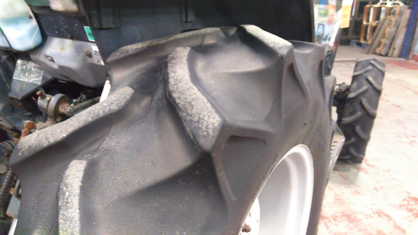 イセキ　中古　トラクター　TGS37-GPCY　「宮城店2465」