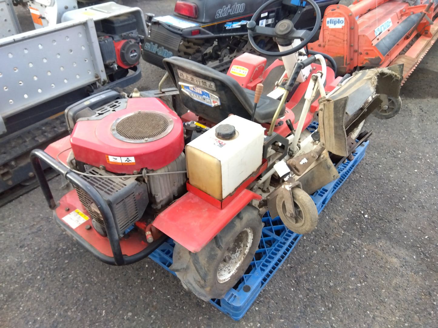 マメトラ　中古　乗用モア　MPM-1350H　【ジャンク品・部品取り用】