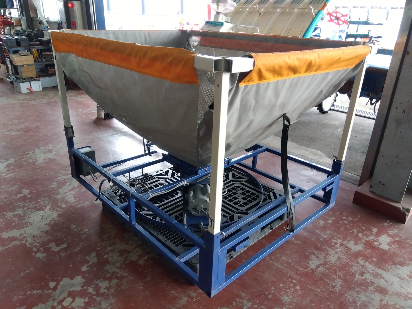 イシイ　中古　レザーコンテナ　LD84-BV　「宮城店2462」