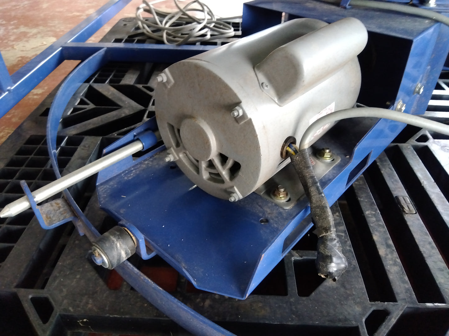 イシイ　中古　レザーコンテナ　LD84-BV　「宮城店2462」