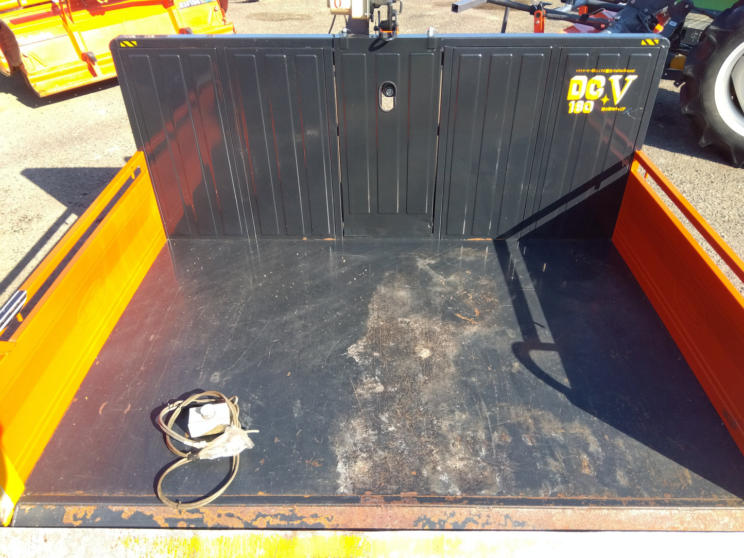 冨士トレーラー　中古　整地キャリア　DC-V180