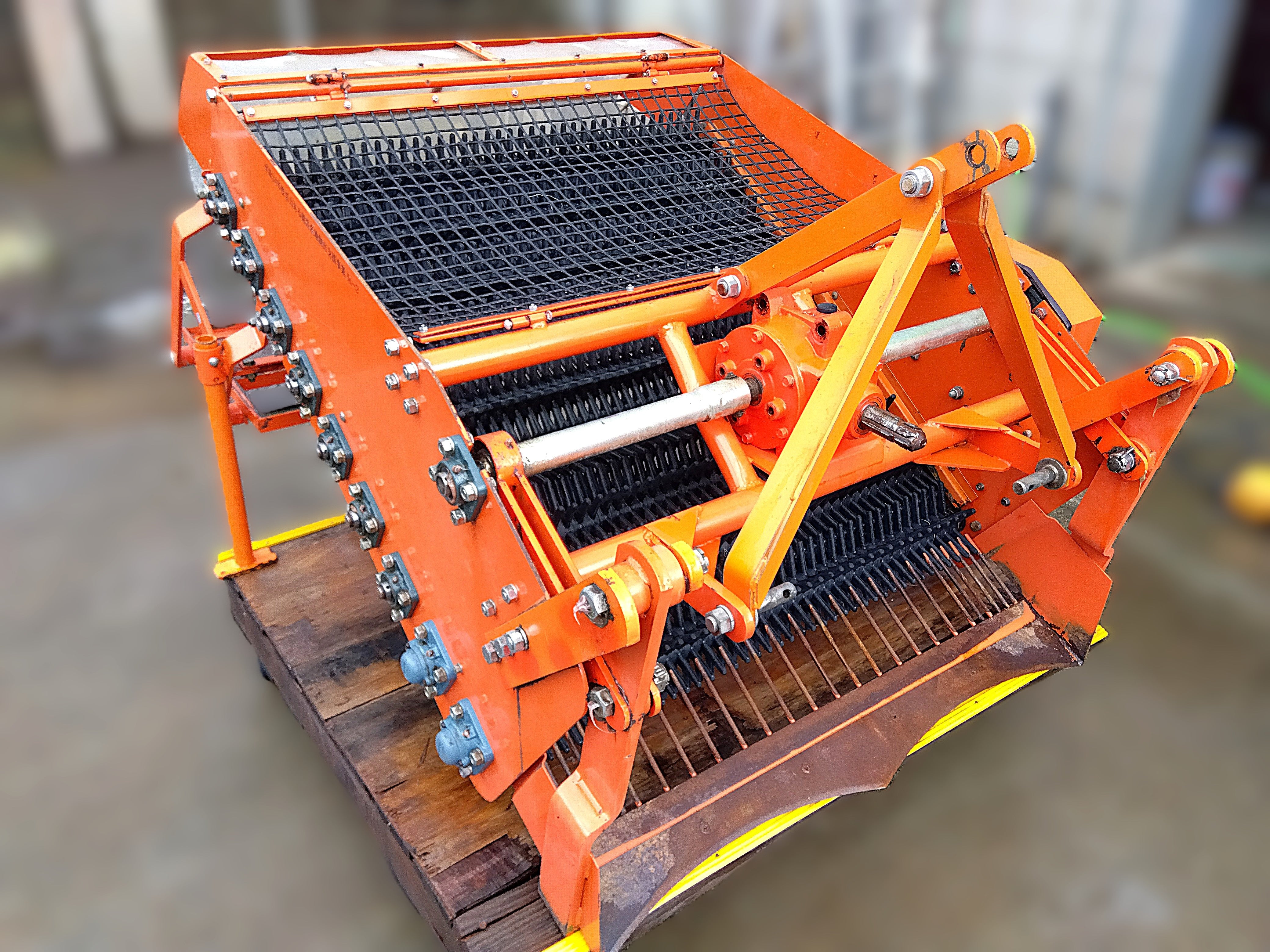藤木農機 らっきょう掘取り機(あさつき) FDHN1060‑9‑1/1【山形店